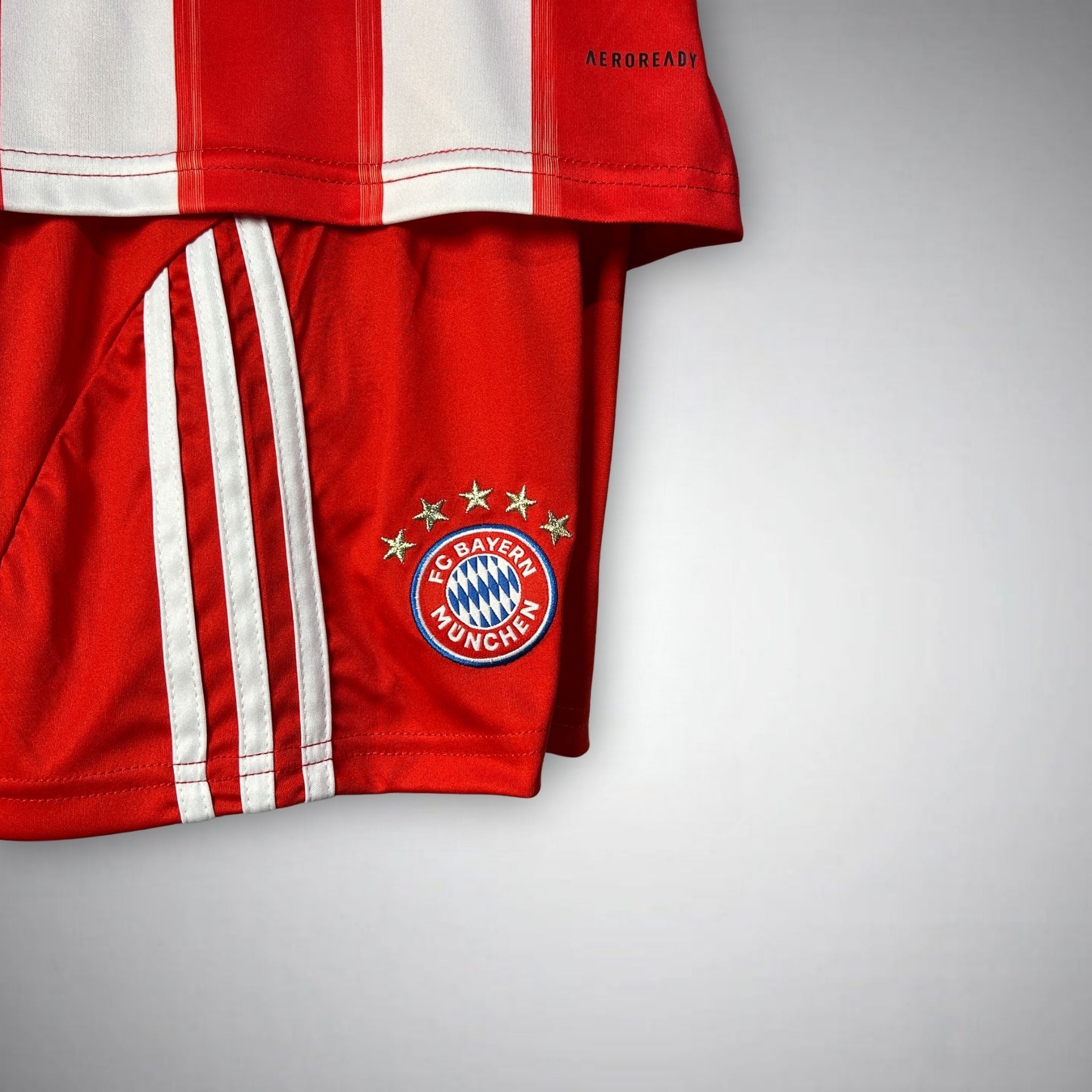Camisola Infantil FC BAYERN MUNIQUE 2025/2026