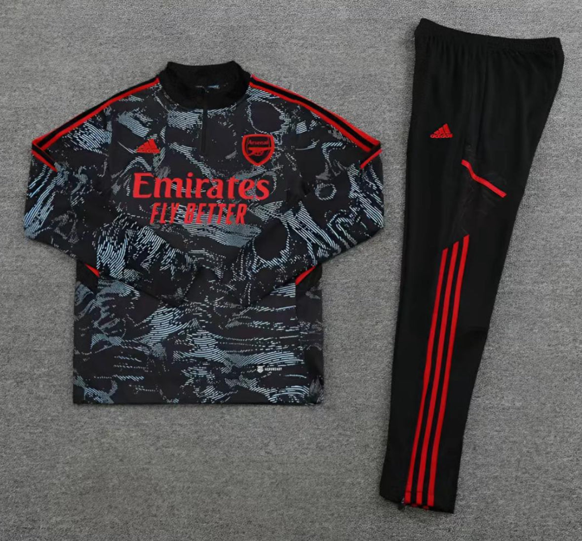 Arsenal Tarnmuster Trainingsanzug