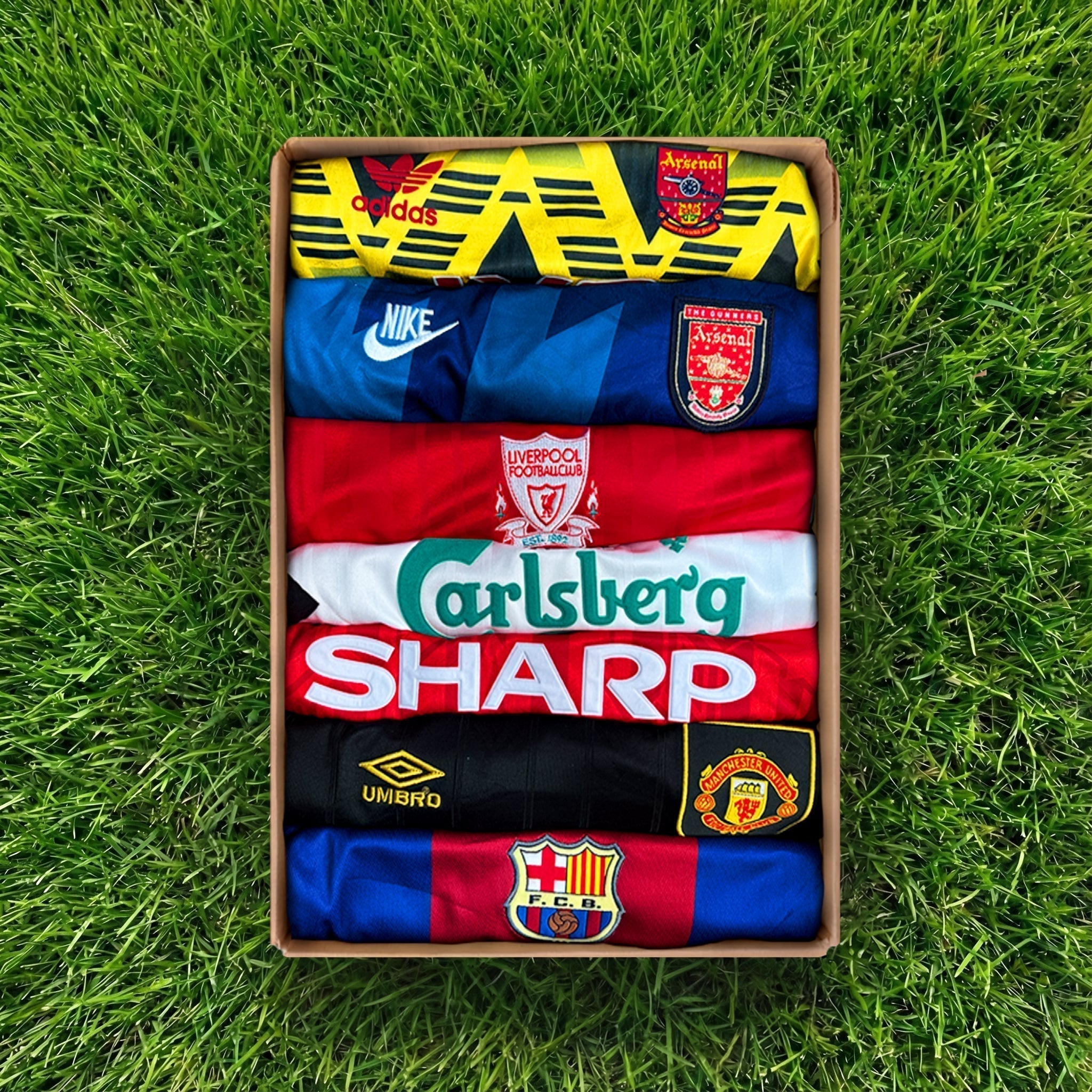 Retro Mystery Fußballtrikot-Box (3 Artikel)
