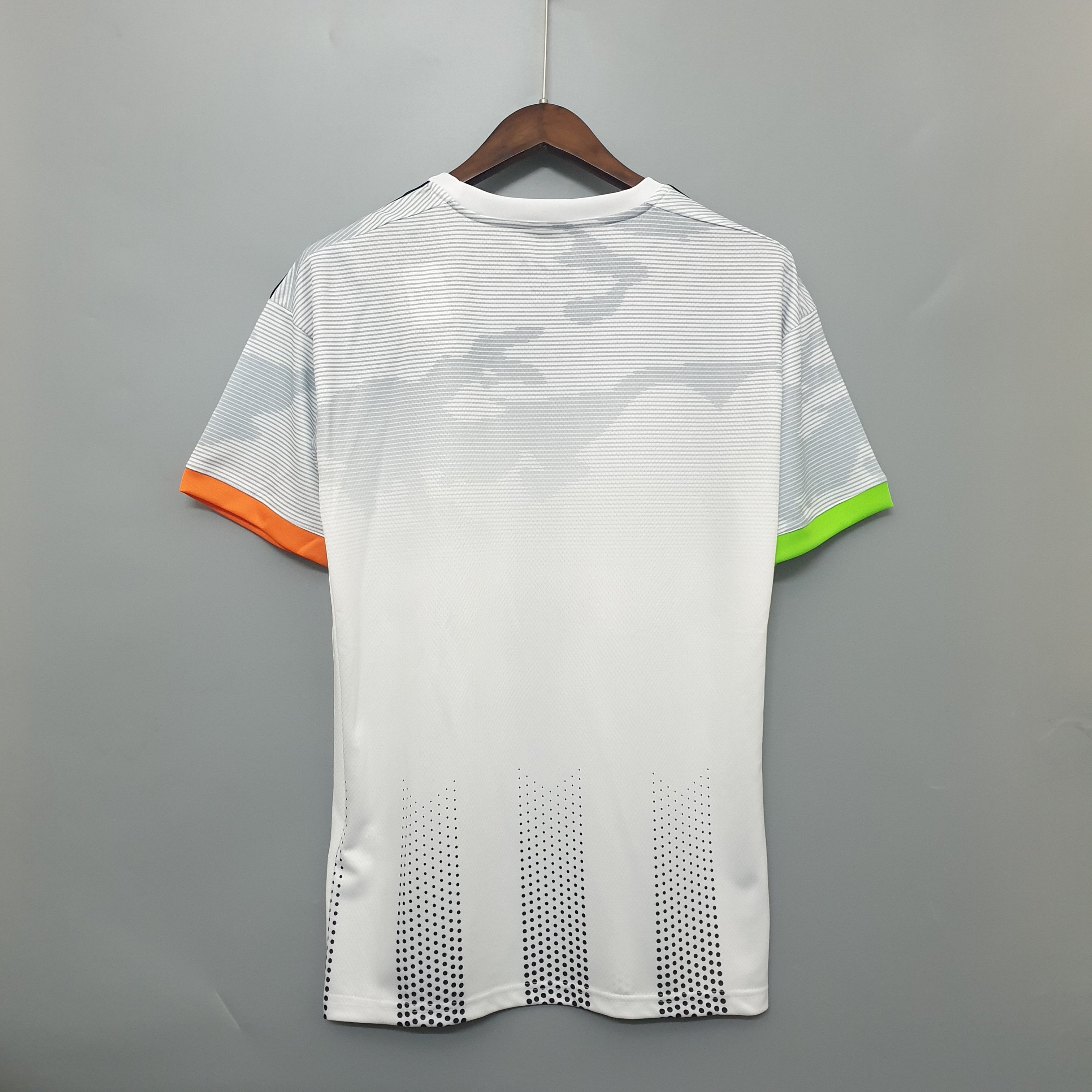 Maglia edizione speciale Juventus x Palace 2020