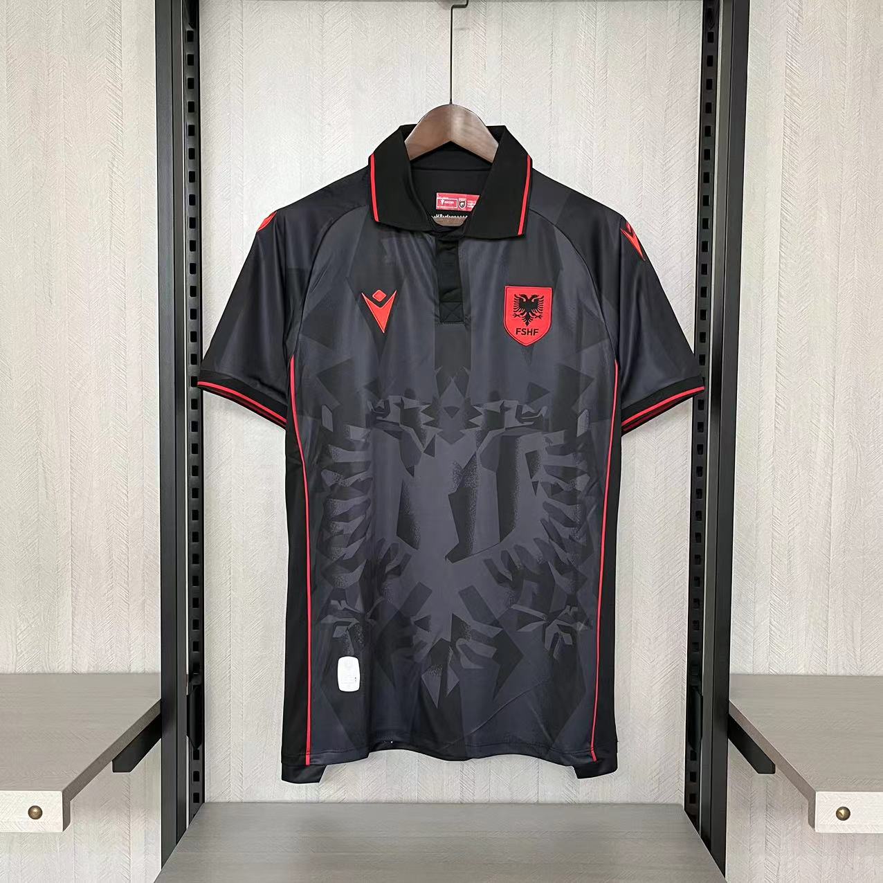Kit nero Albania 23-24