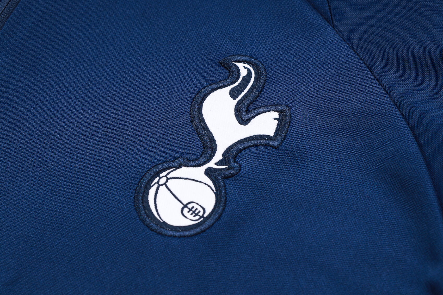 Tottenham Dunkelblauer Trainingsanzug