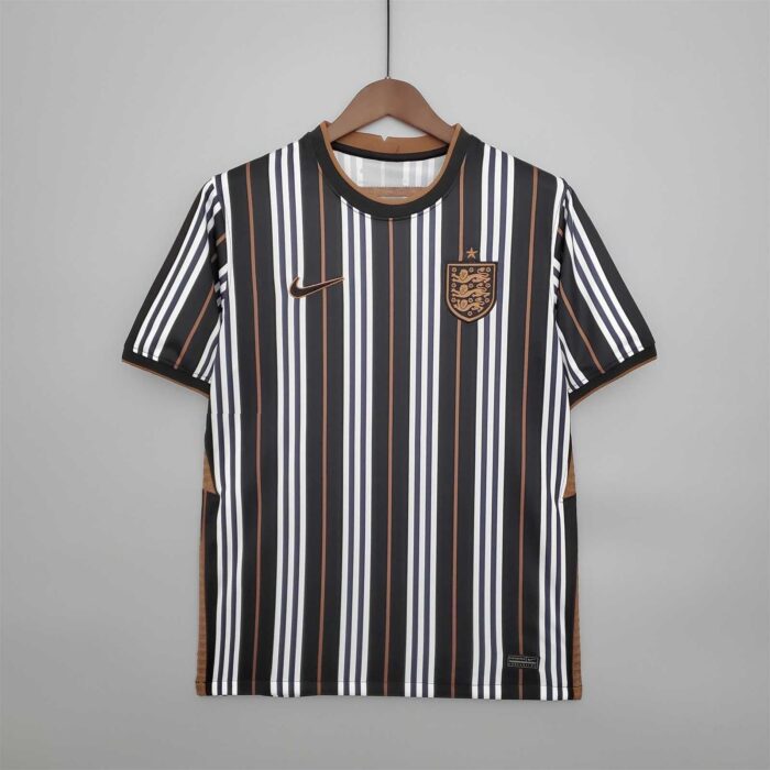 England X Burberry 2024 Sonderedition