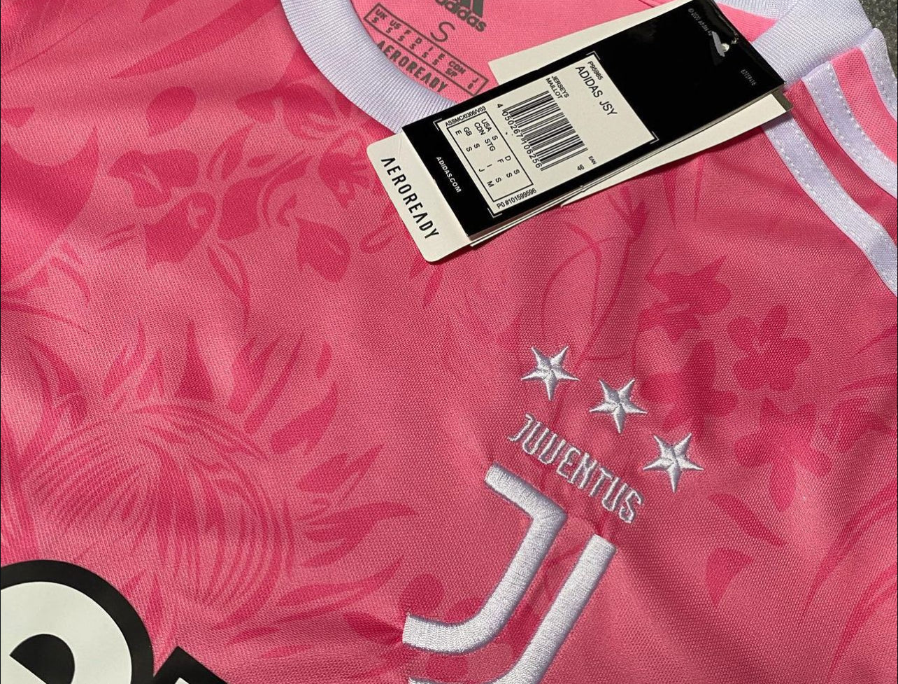 Juventus X Gucci, Rosa Sonderedition pink