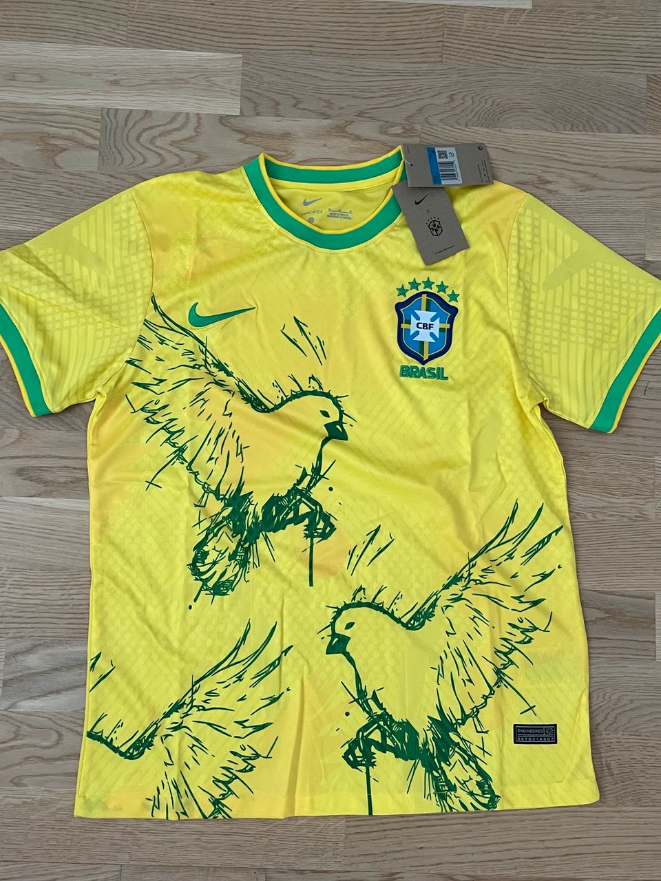 Brasilien Gelbe Vögel Trikot