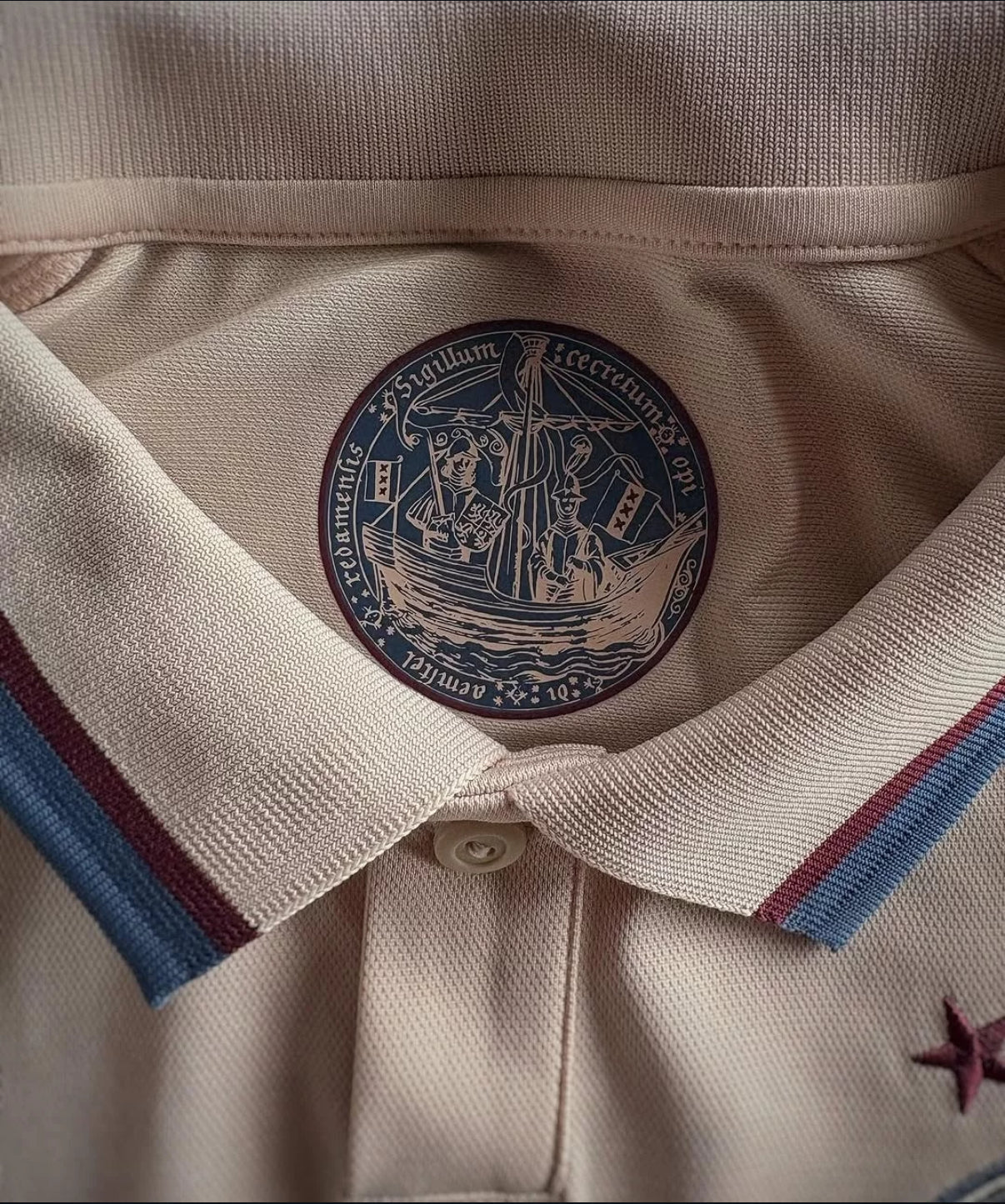 Ajax Drittes Auswärtstrikot 2025/2026