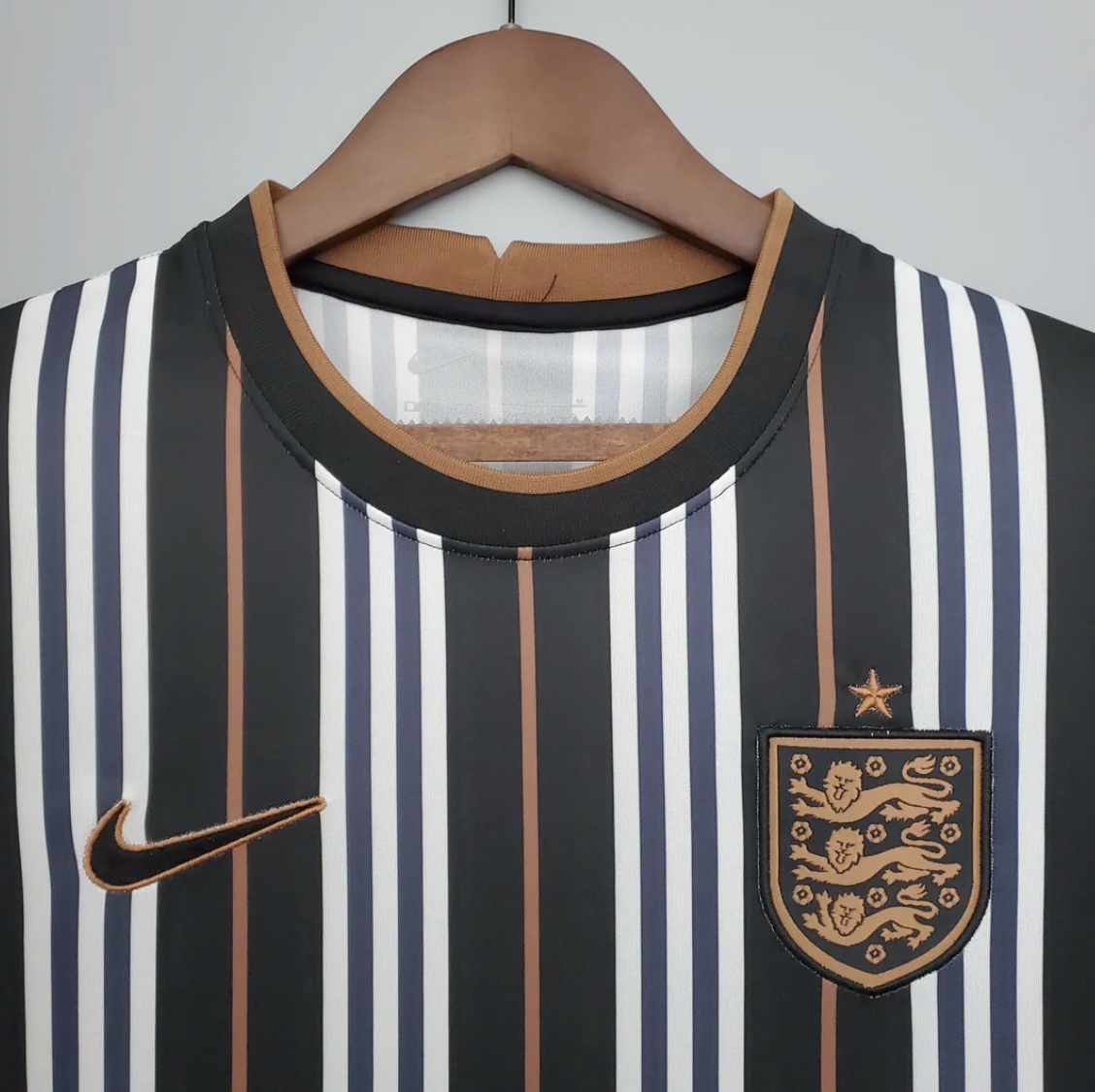 2024/25 England x Burberry Sonderedition