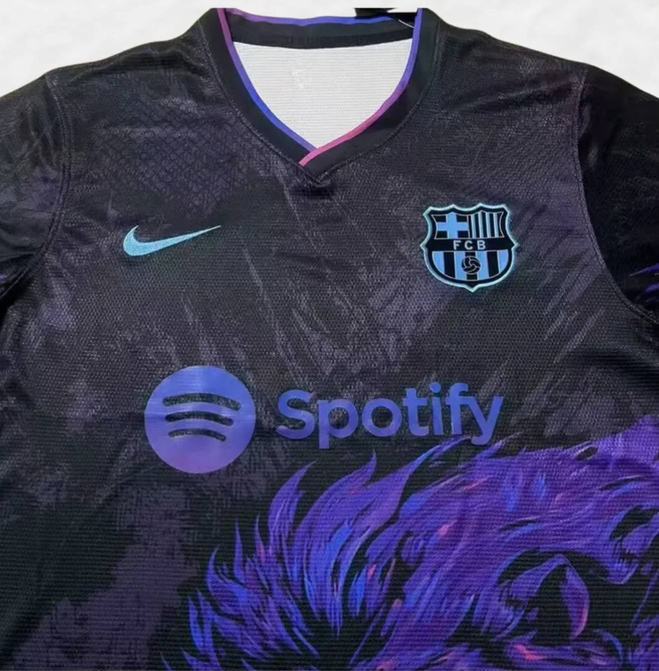 FC Barcelona Lila Löwen Trikot