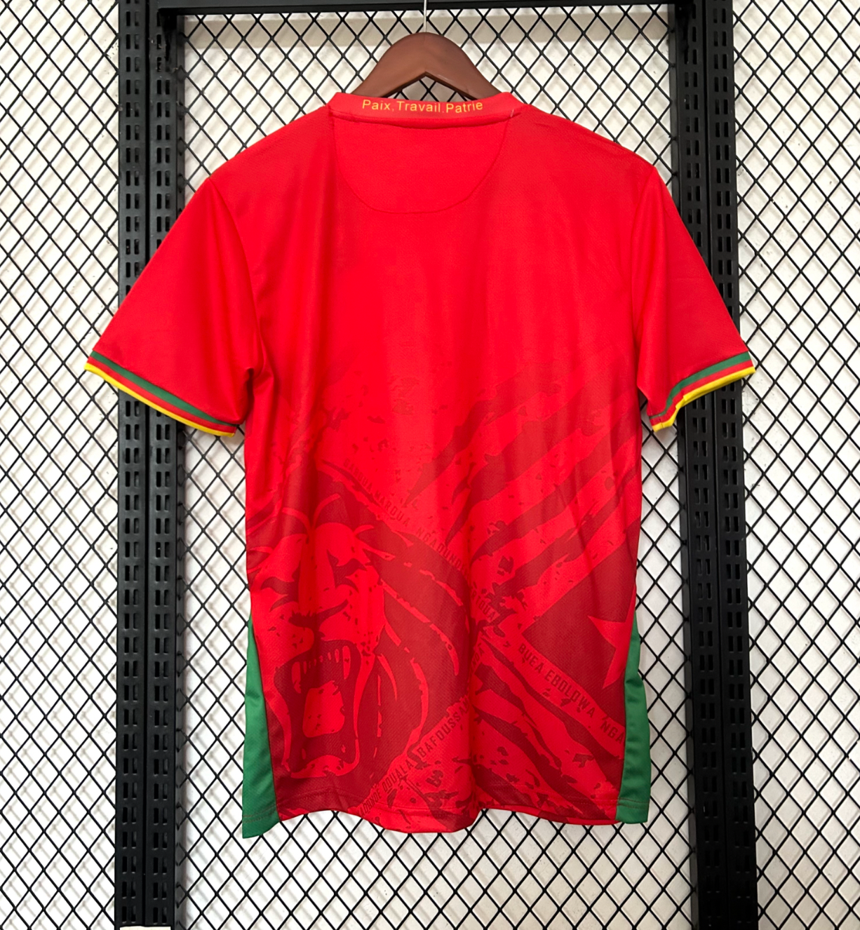 Kamerun 2025/2026 drittes rotes Trikot