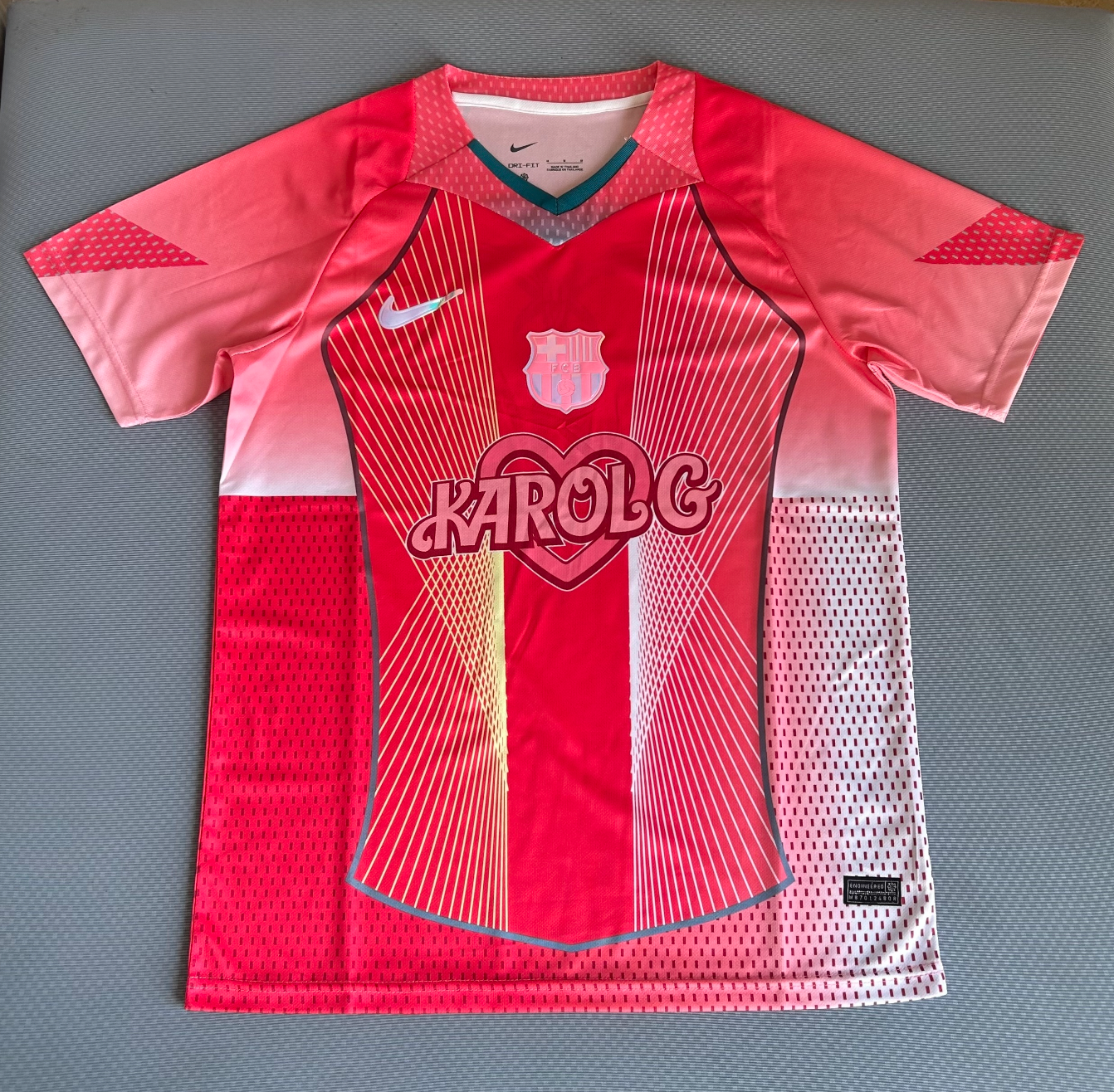 FC Barcelona Karol G Trikot Pink Sonderedition