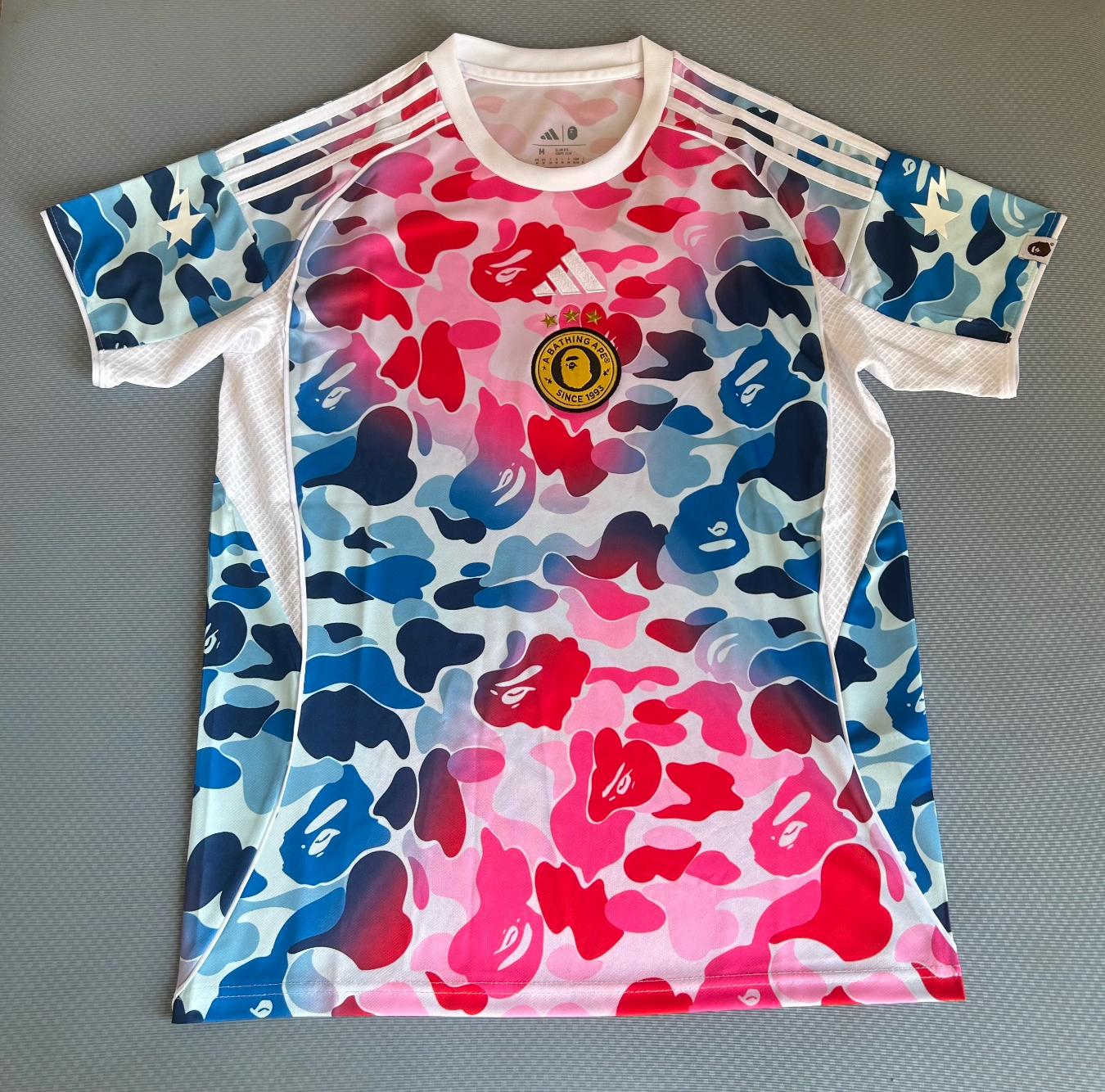 Bathing Ape (BAPE) 2026 Blau Pink Camo Trikot