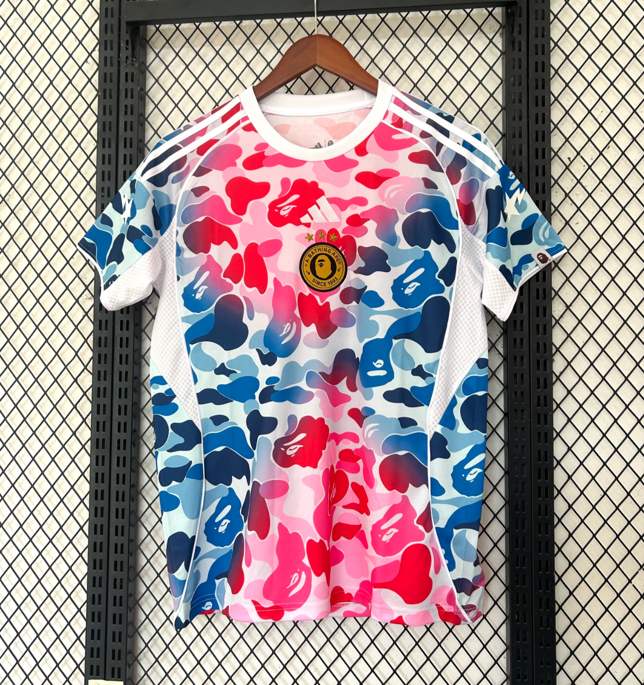 Bathing Ape (BAPE) 2026 Blau Pink Camo Trikot