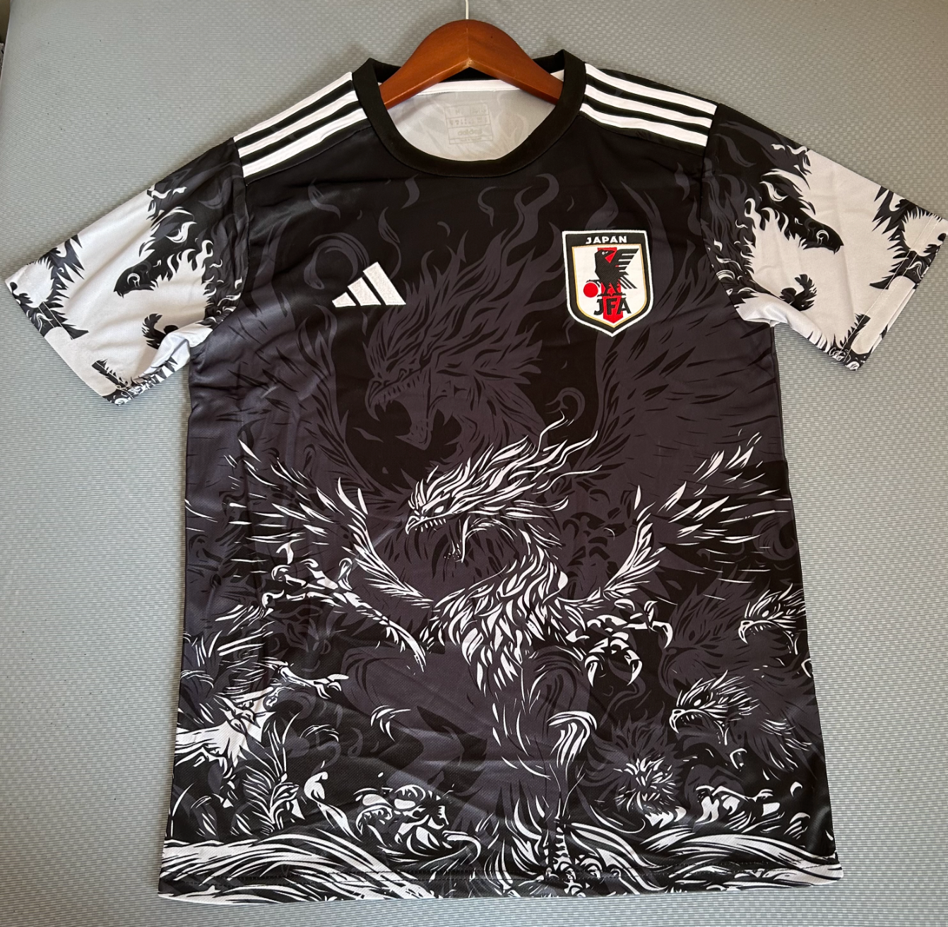 Japan Schwarzer Phönix 2025/2026 Spezialausgabe Trikot