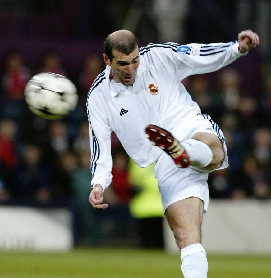 Camisola retro de manga comprida do Real Madrid 2001/2002