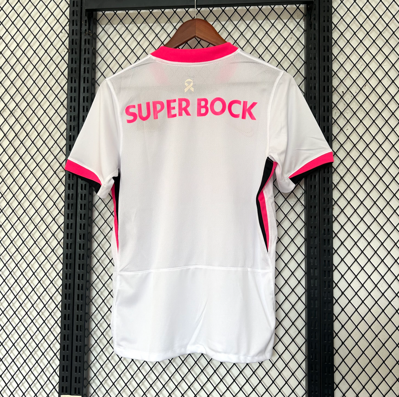 Sporting Lissabon 2026 Weißes und Pinkes Trikot