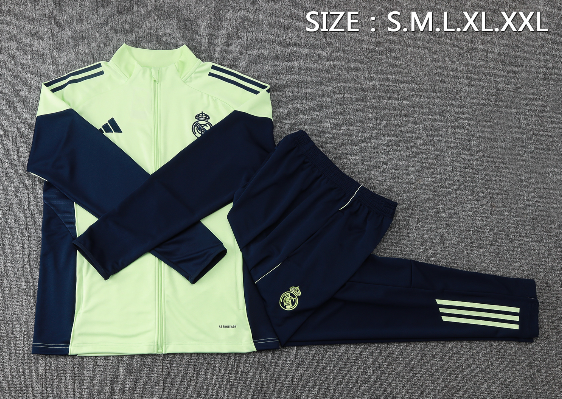 Real Madrid 2026 Mintgrüner Trainingsanzug