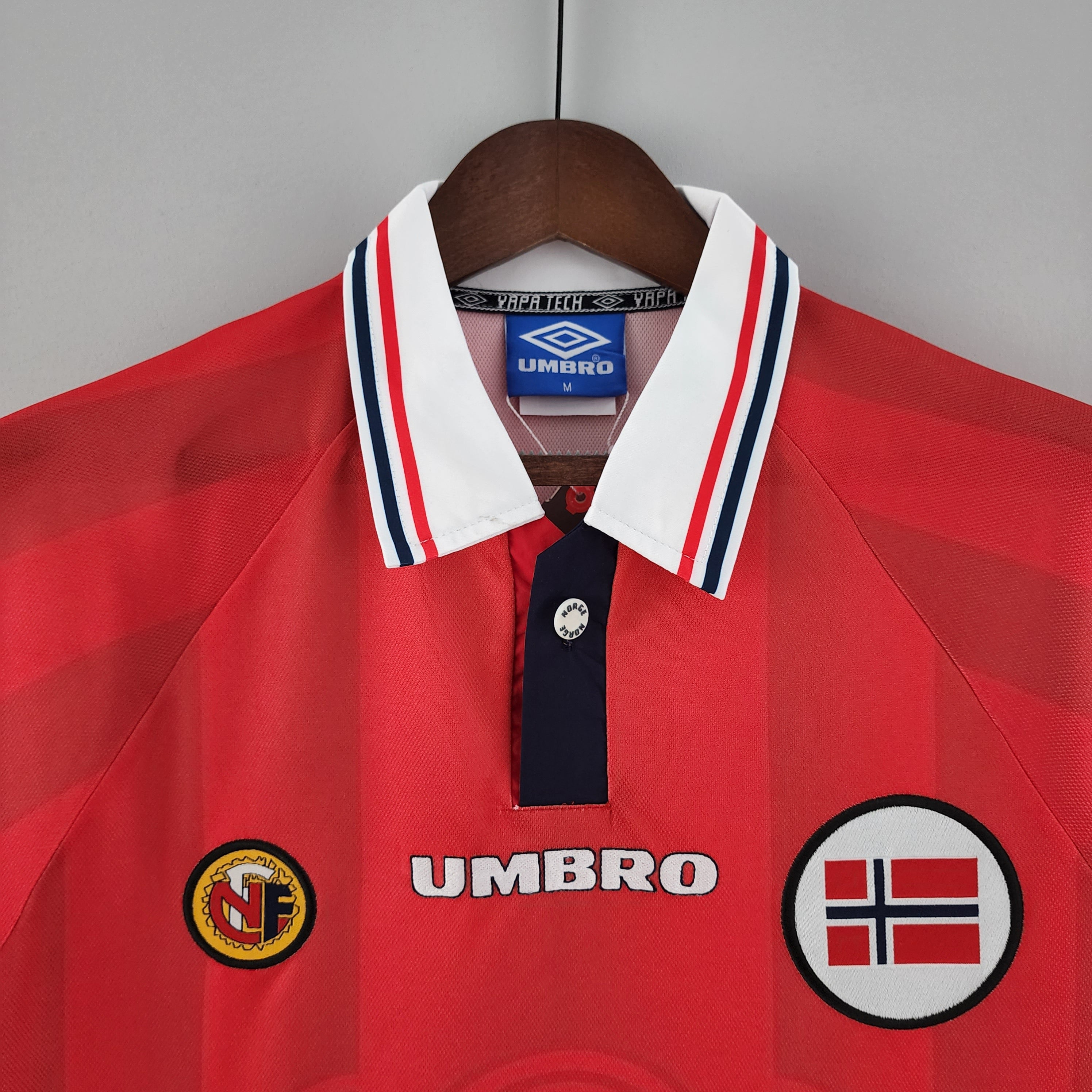 Norwegen Retro Heim-Kit 1998/1999