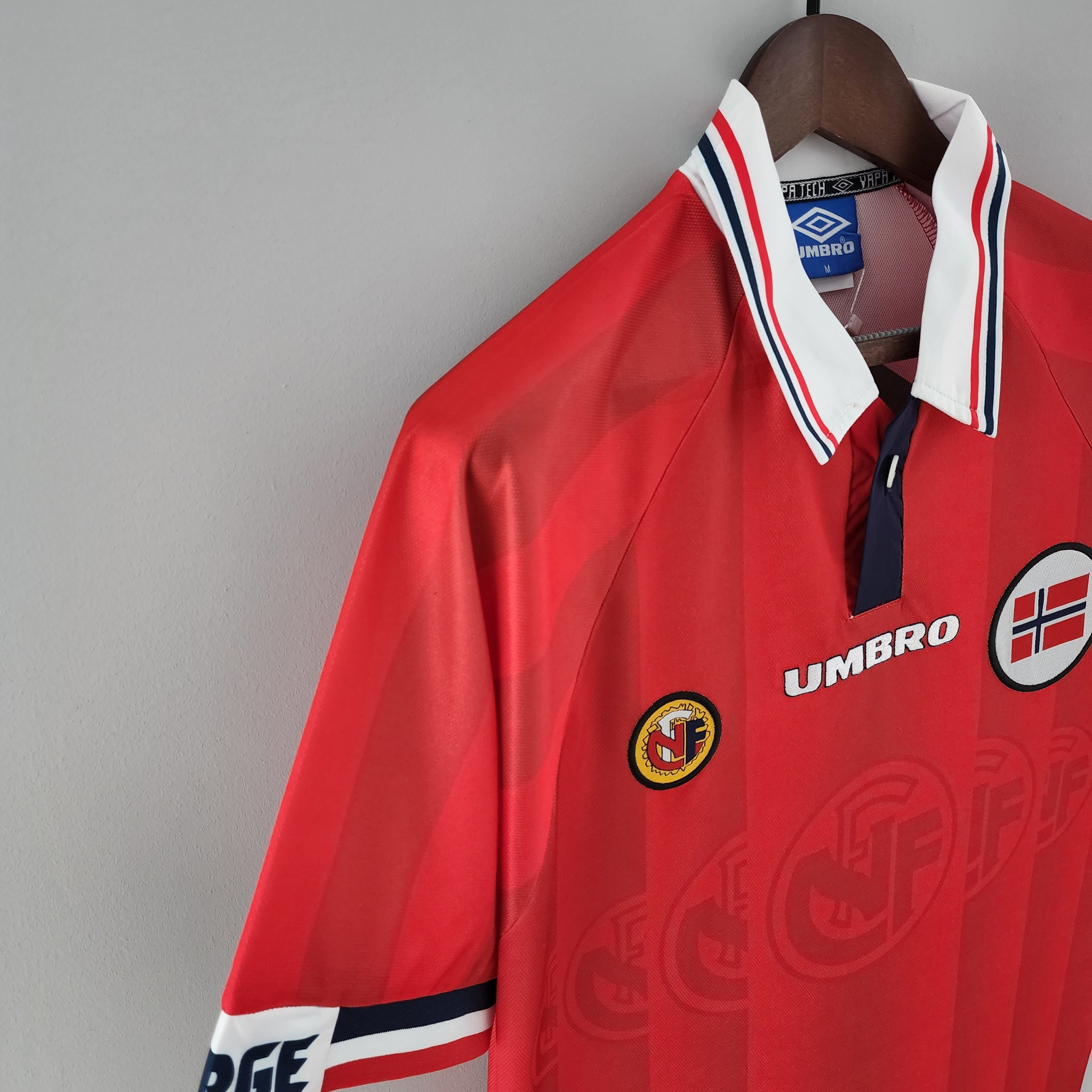 Norwegen Retro Heim-Kit 1998/1999