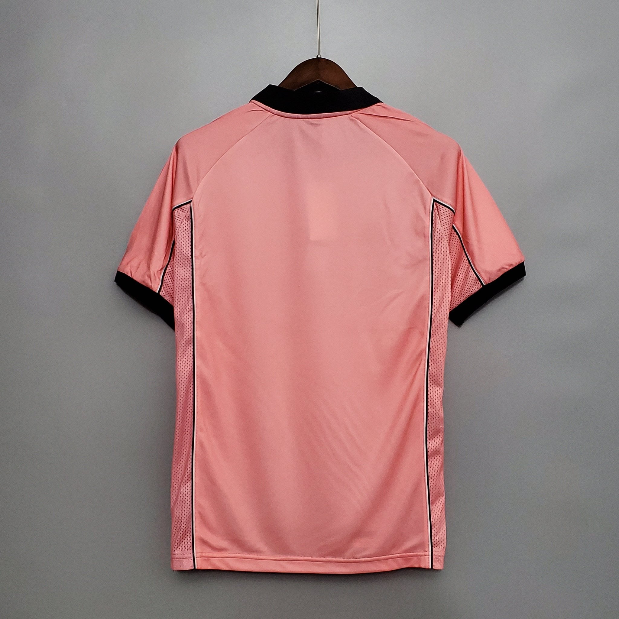 Juventus Retro Auswärtstrikot Pink 1997-1998