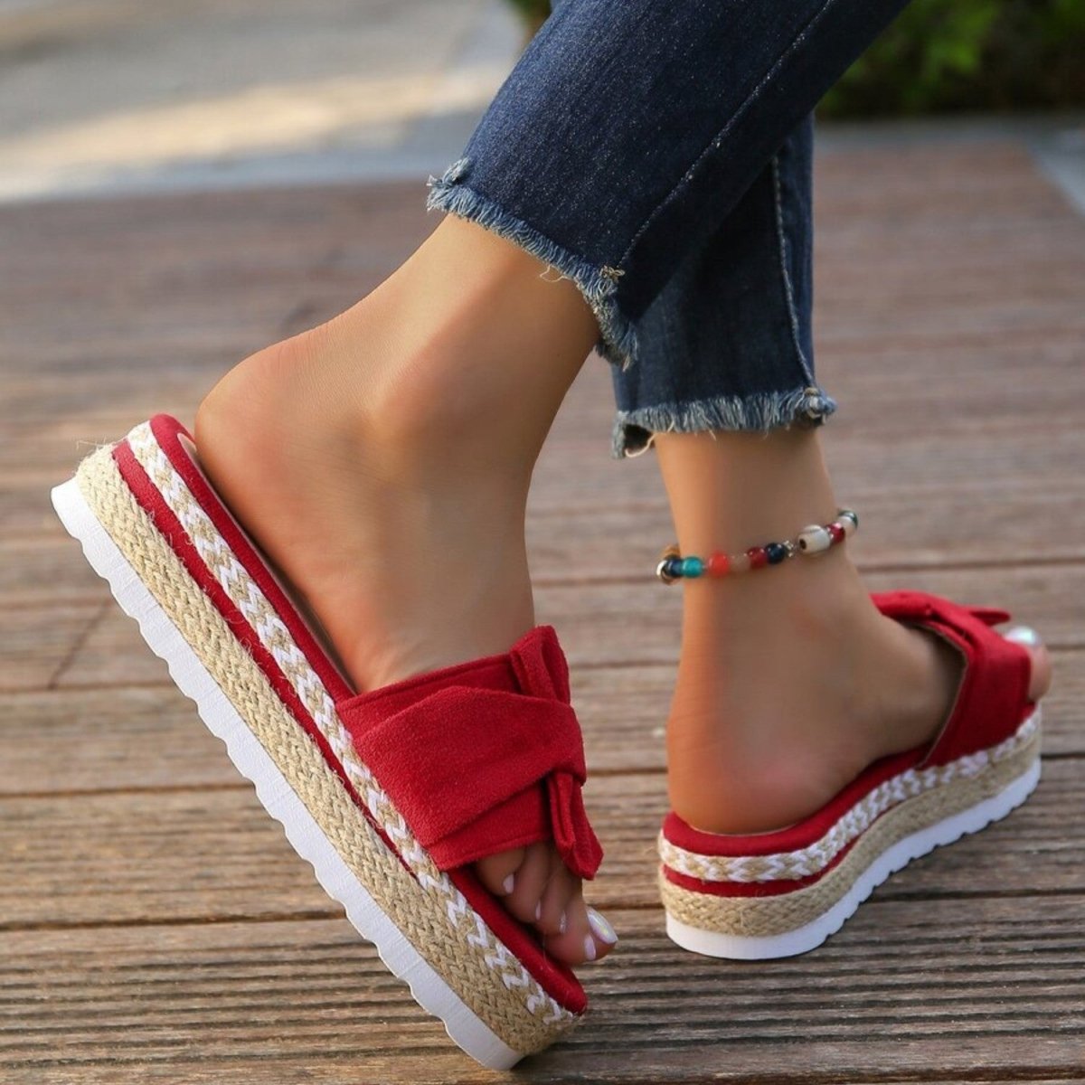 Bow Platform Comfort Sandals