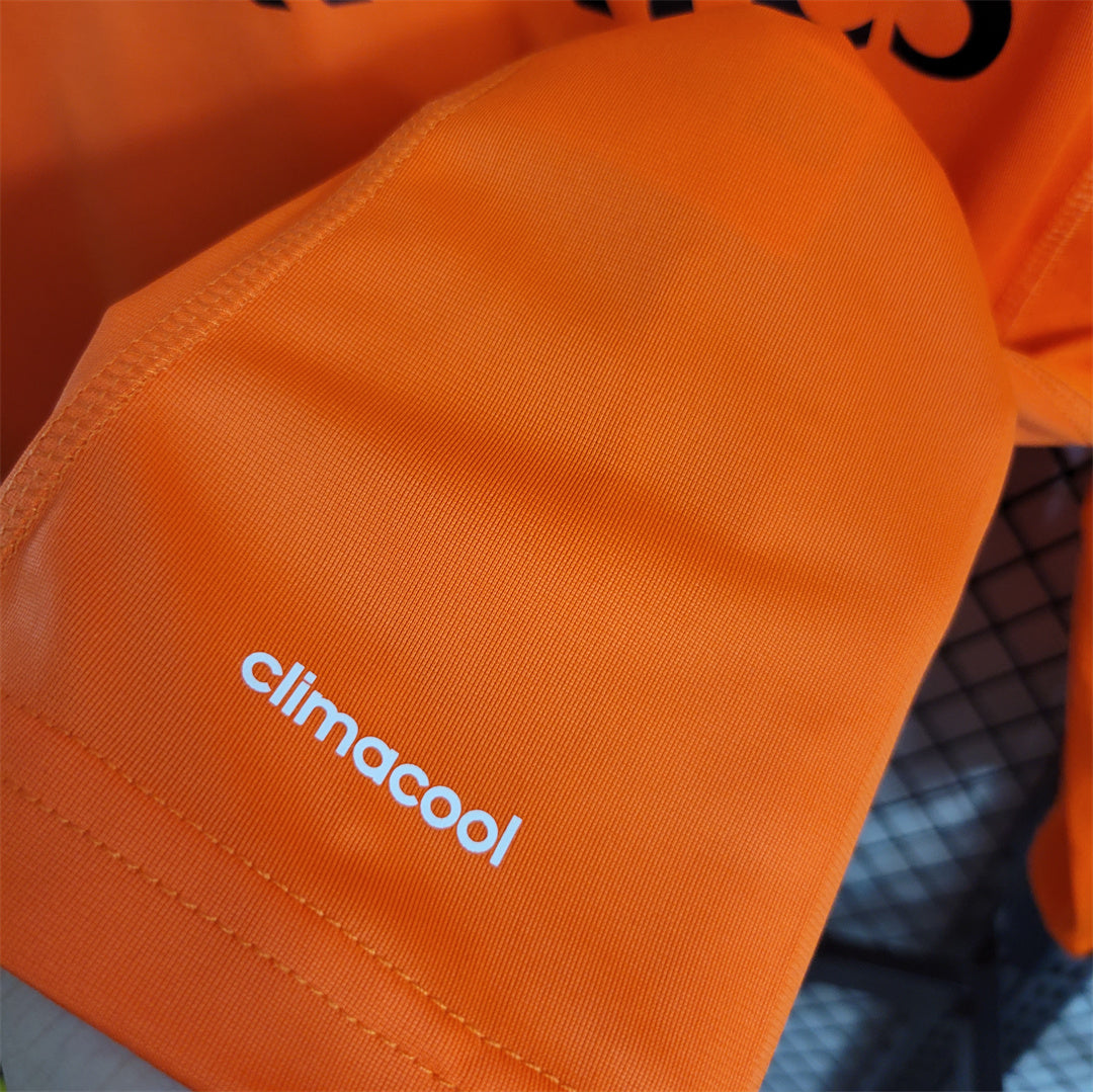 2013/2014 Real Madrid Oranges Drittligatrikot Langarm Retro-Trikot