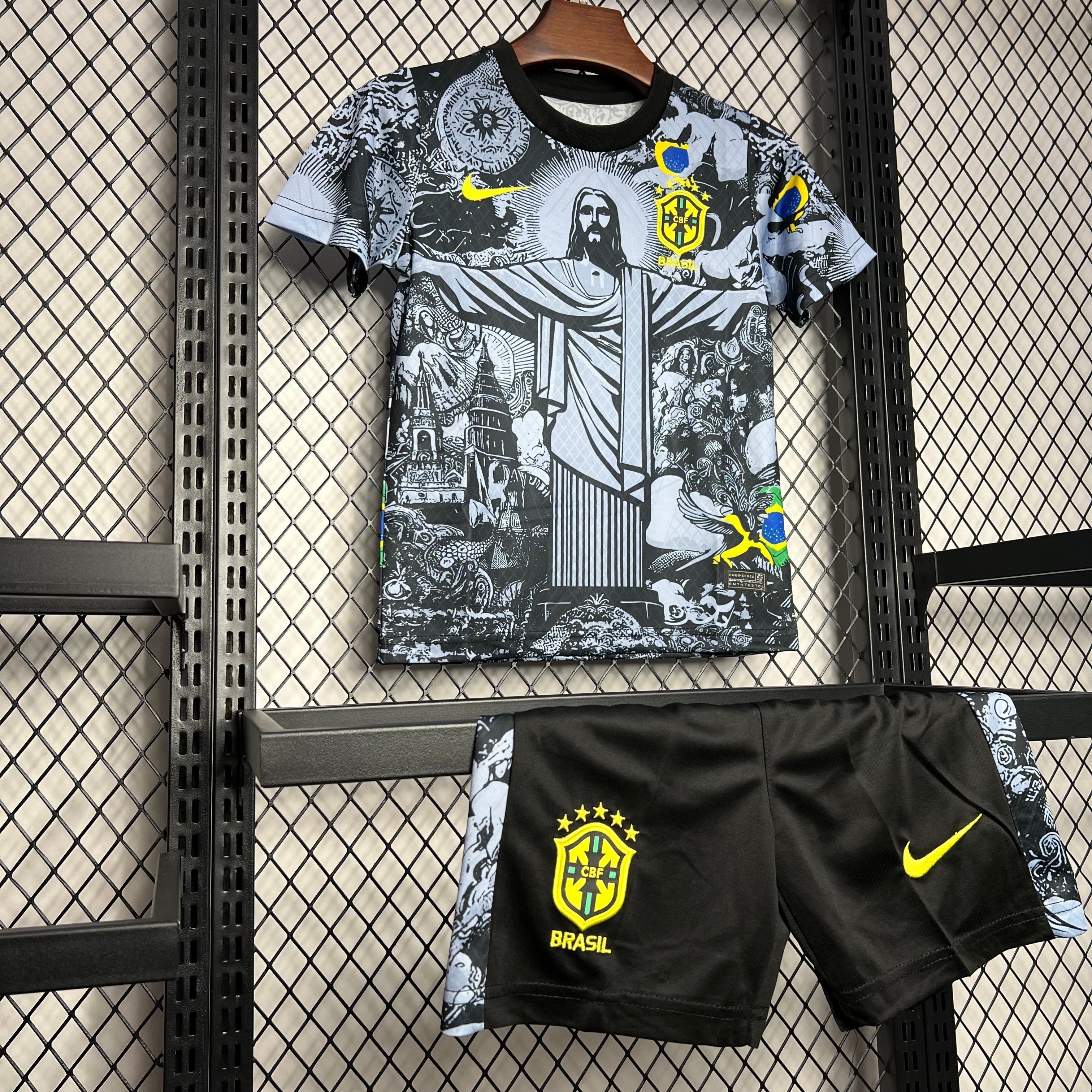 Brasilien X Jesus Christus der Erlöser 24-25 Kinder-Set Sonderedition