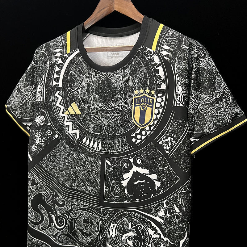 Italien 2023-2024 Sonderedition Schwarzes Design
