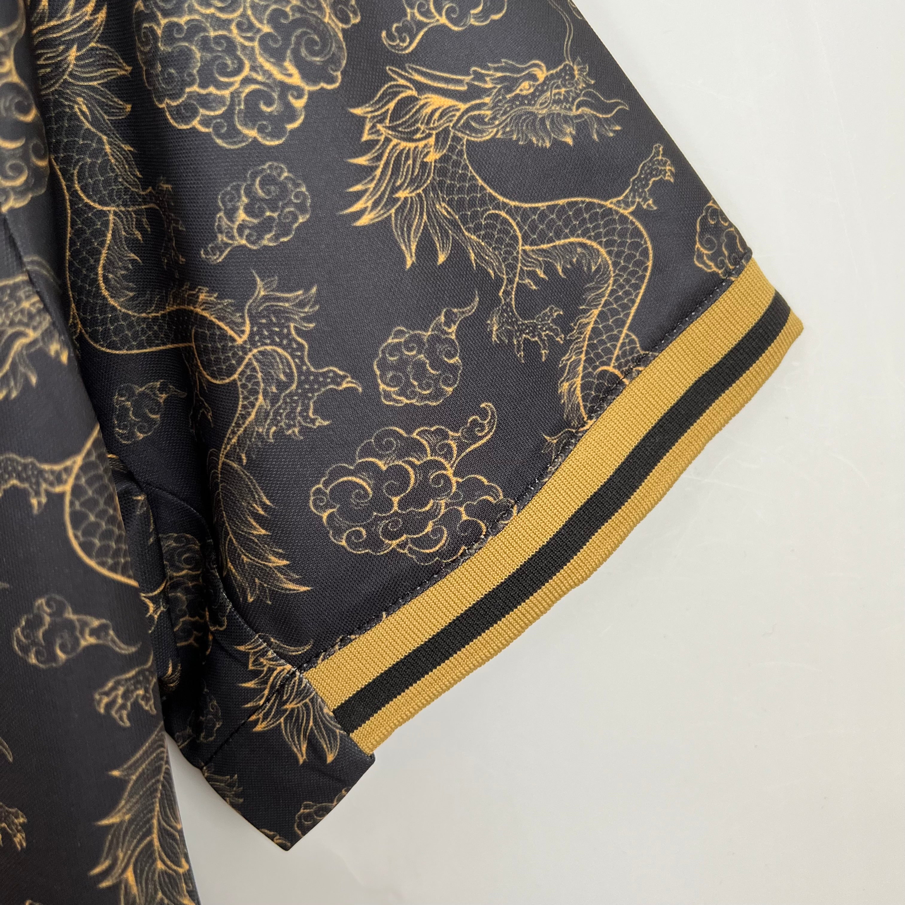 Japan 2023 | Goldener Drache Sonderedition