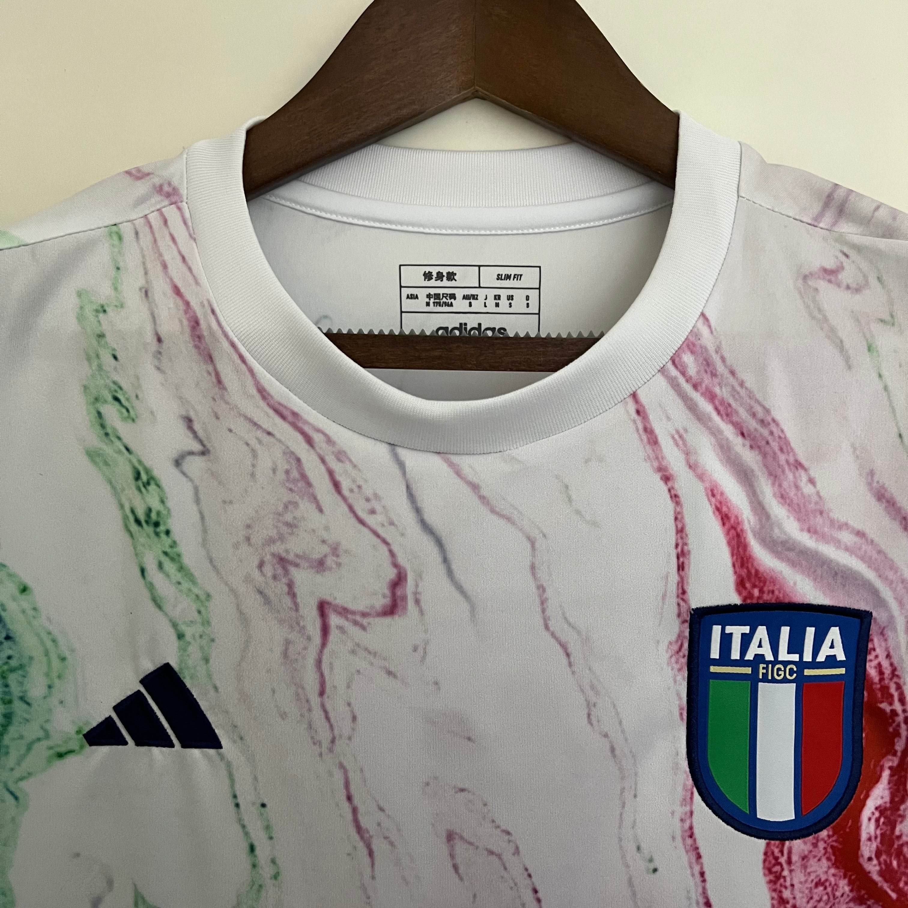 Italien 23-24 Malerei Trainingskit