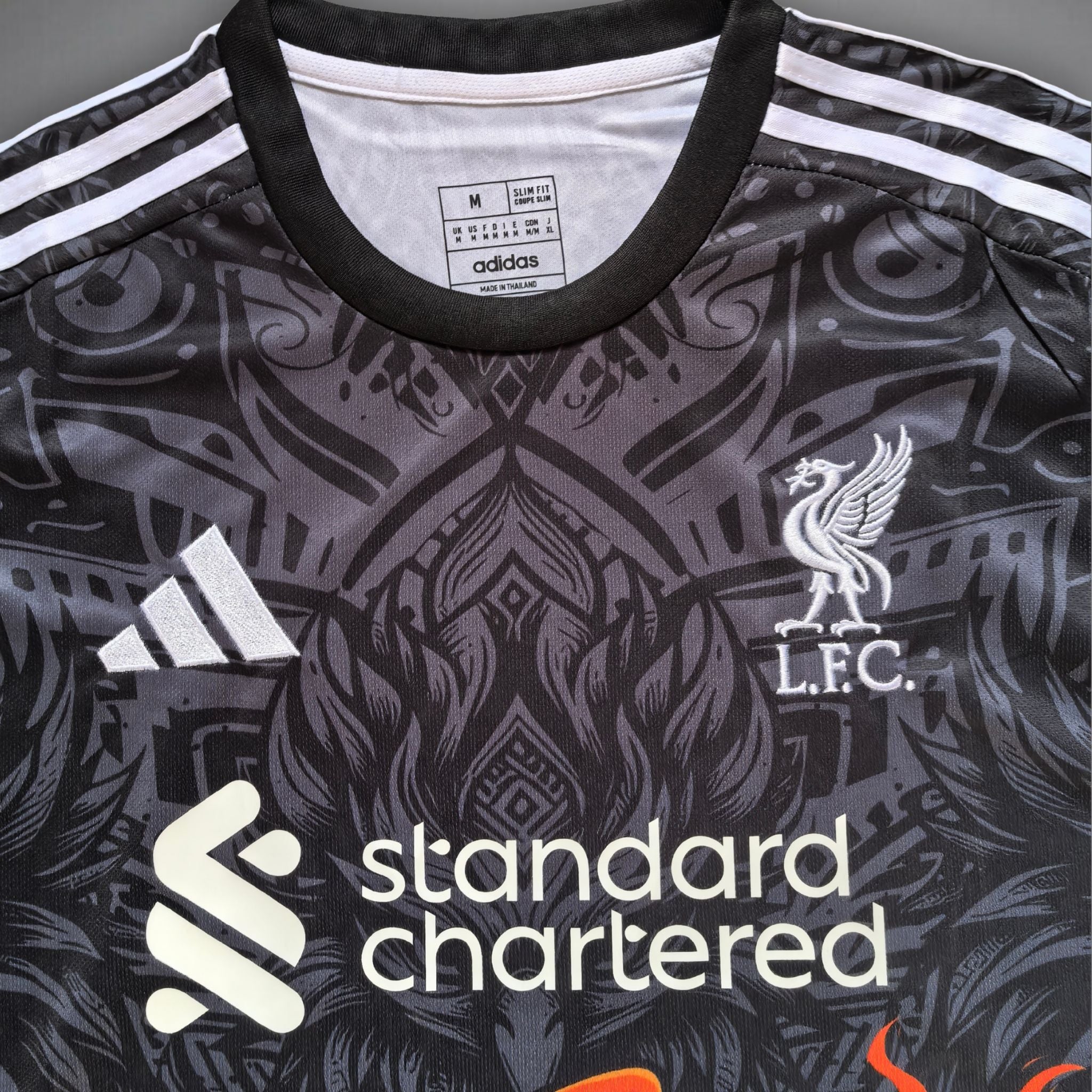Liverpool Oranger Drache Trikot