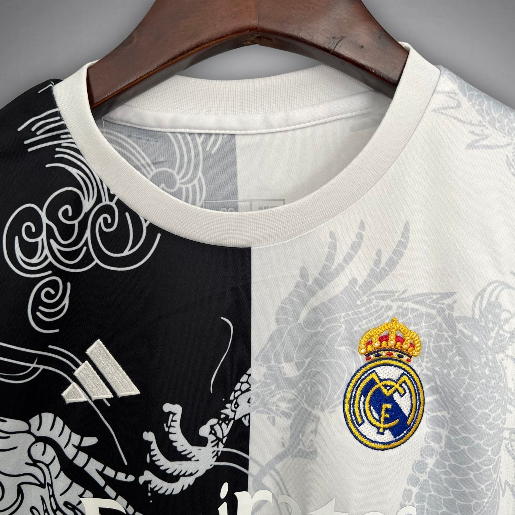 Real Madrid Halb weiß Halb schwarz Drache Kindertrikot