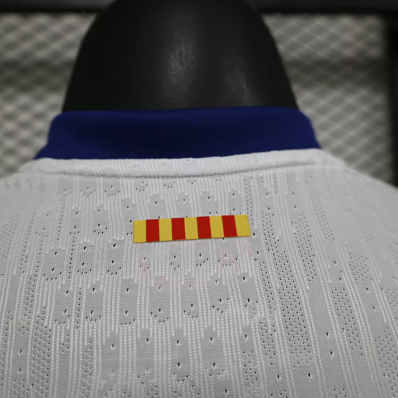 Kit Away FC Barcelona 2025-2026
