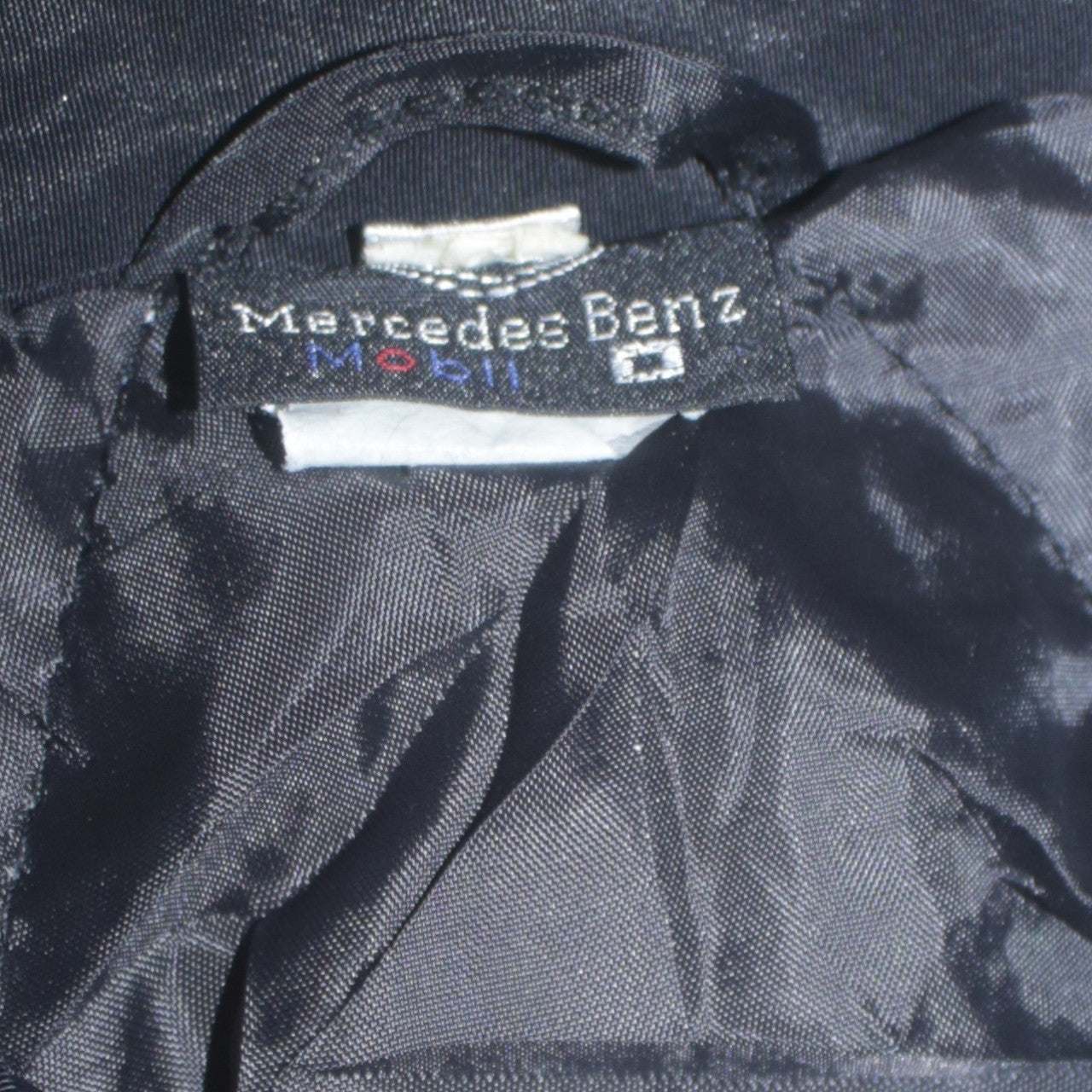 Mercedes-Benz Schwarz Rot Nascar Jacke Herren XLarge Bestickte McLaren Logos Racing Bomber Oberbekleidung