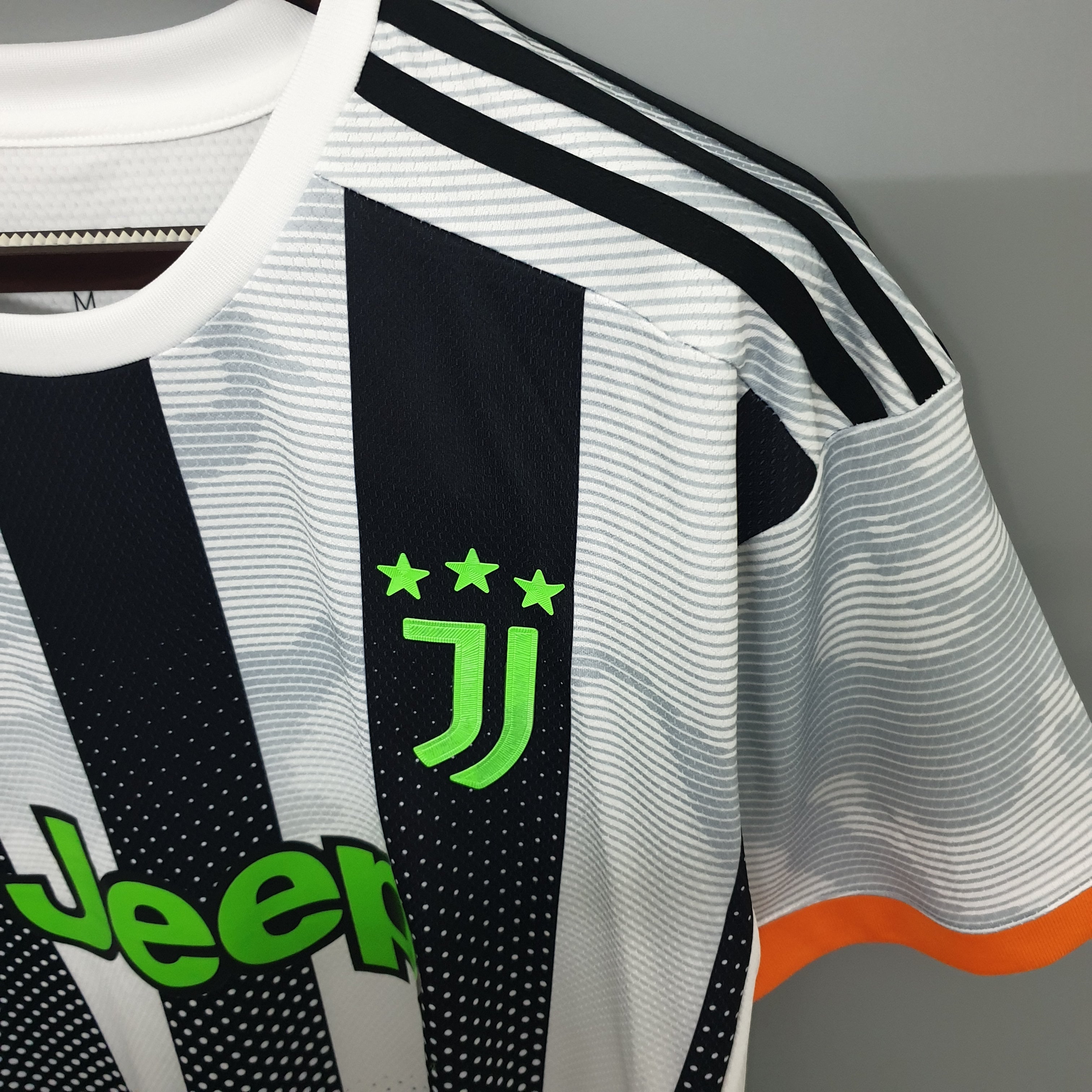 Maglia edizione speciale Juventus x Palace 2020