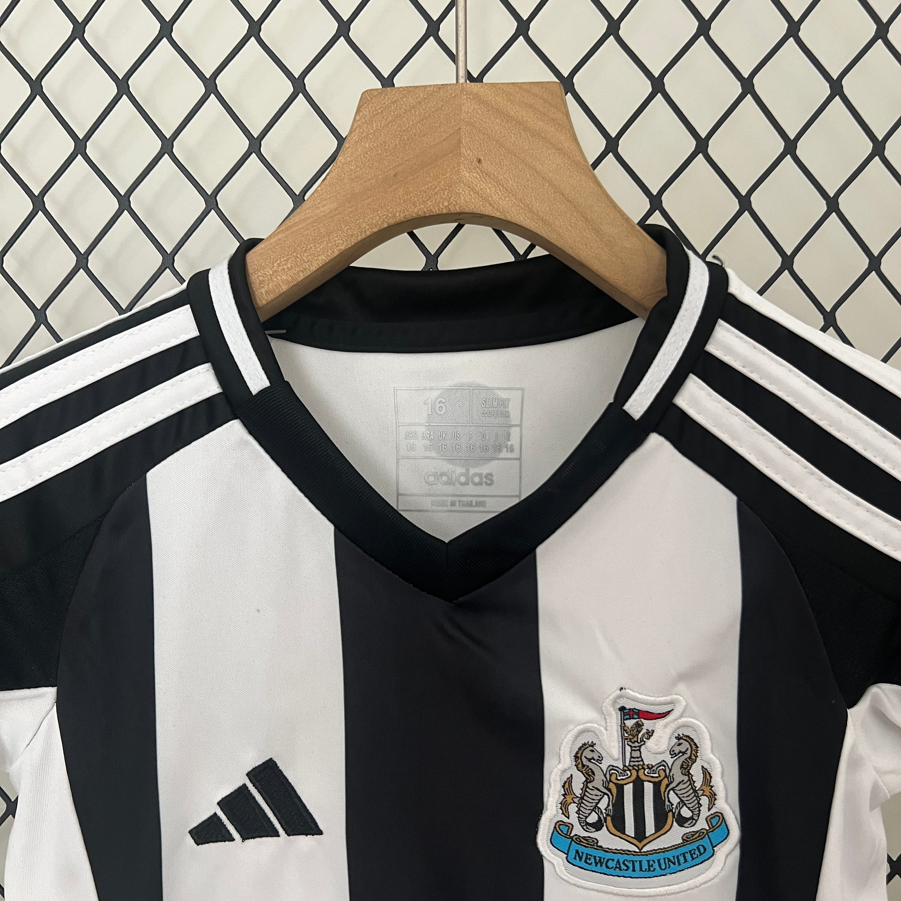 Newcastle 24-25 Kindertrikot