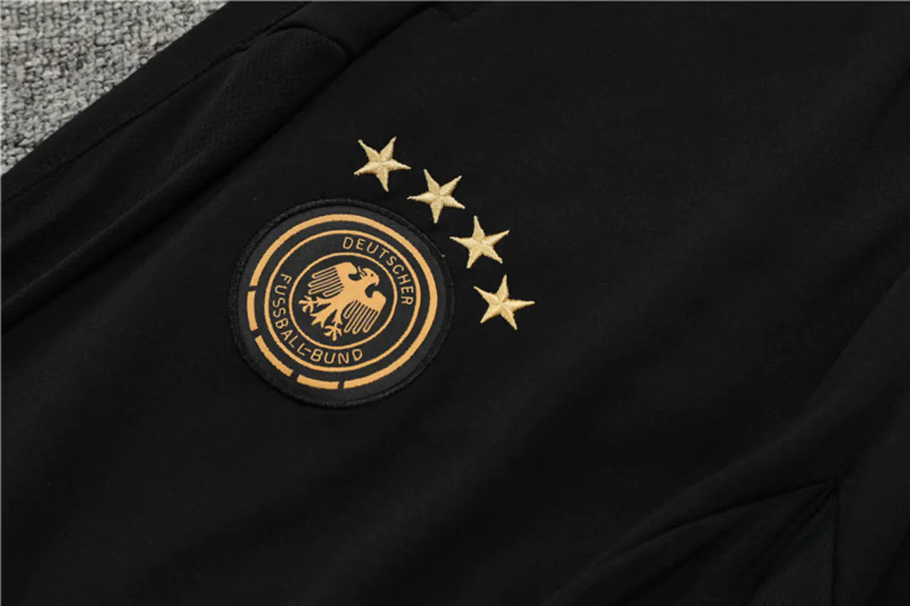 Tuta nera Germania 23-24