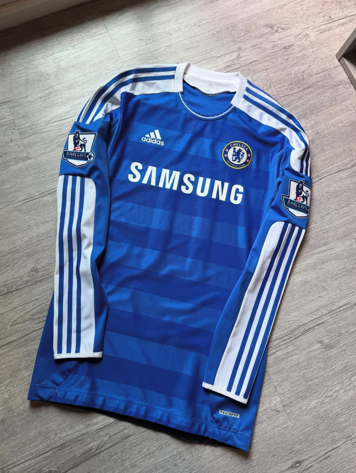 Chelsea 2011-2012 Retrotrikot mit langen Ärmeln