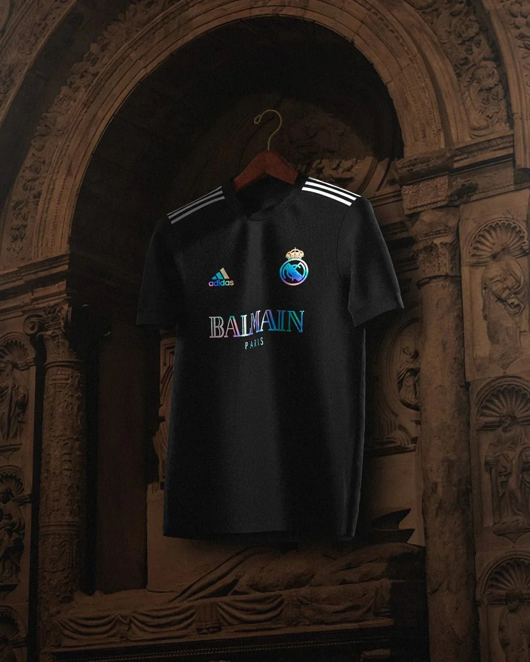 REAL MADRID x BALMAIN Schwarzes Shirt