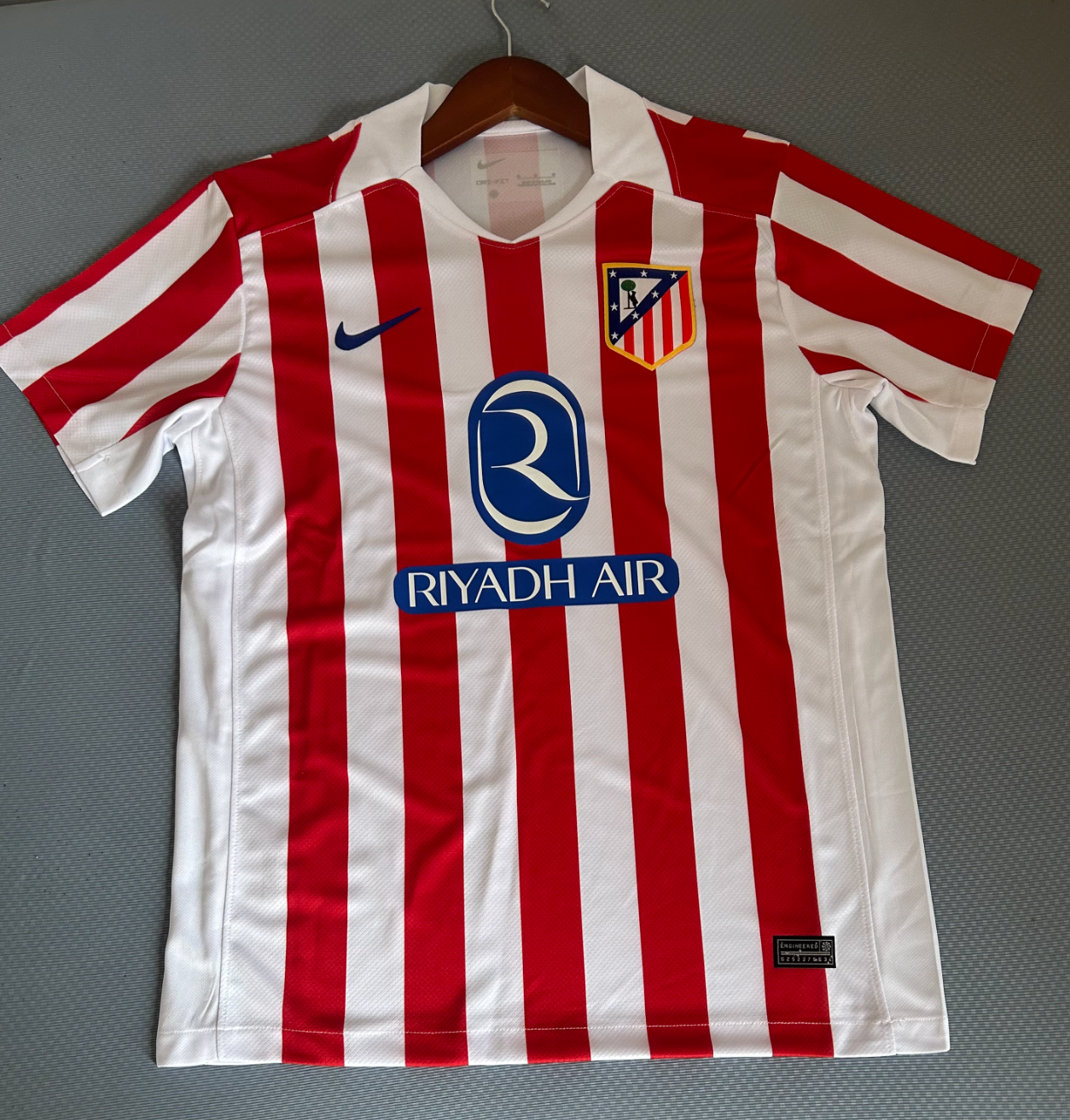 Kit casa Atletico Madrid 2025-2026