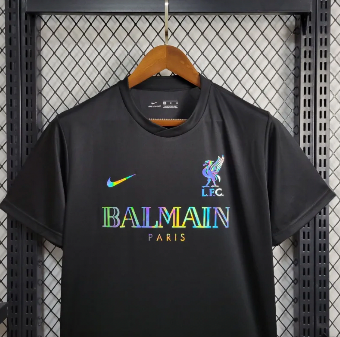 Liverpool x Balmain Sonderedition