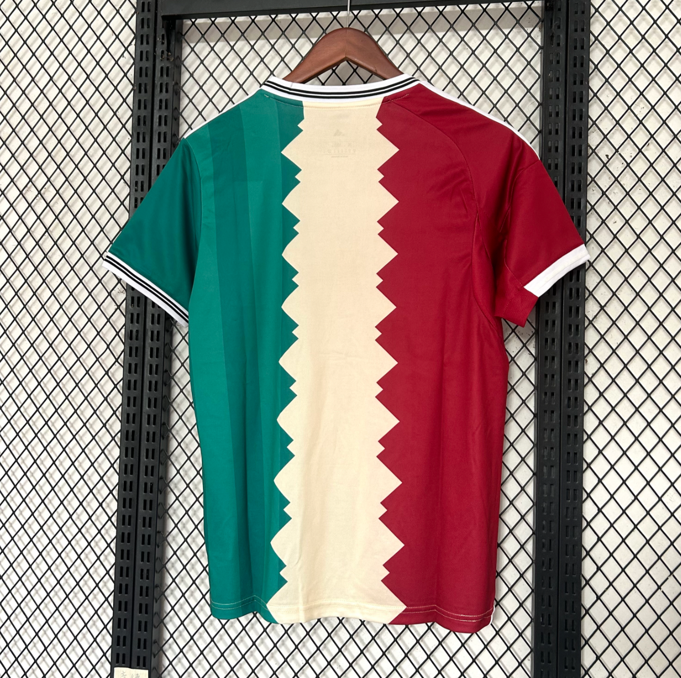 Liverpool Drei-in-Eins Spezialedition Trikot 2025/2026
