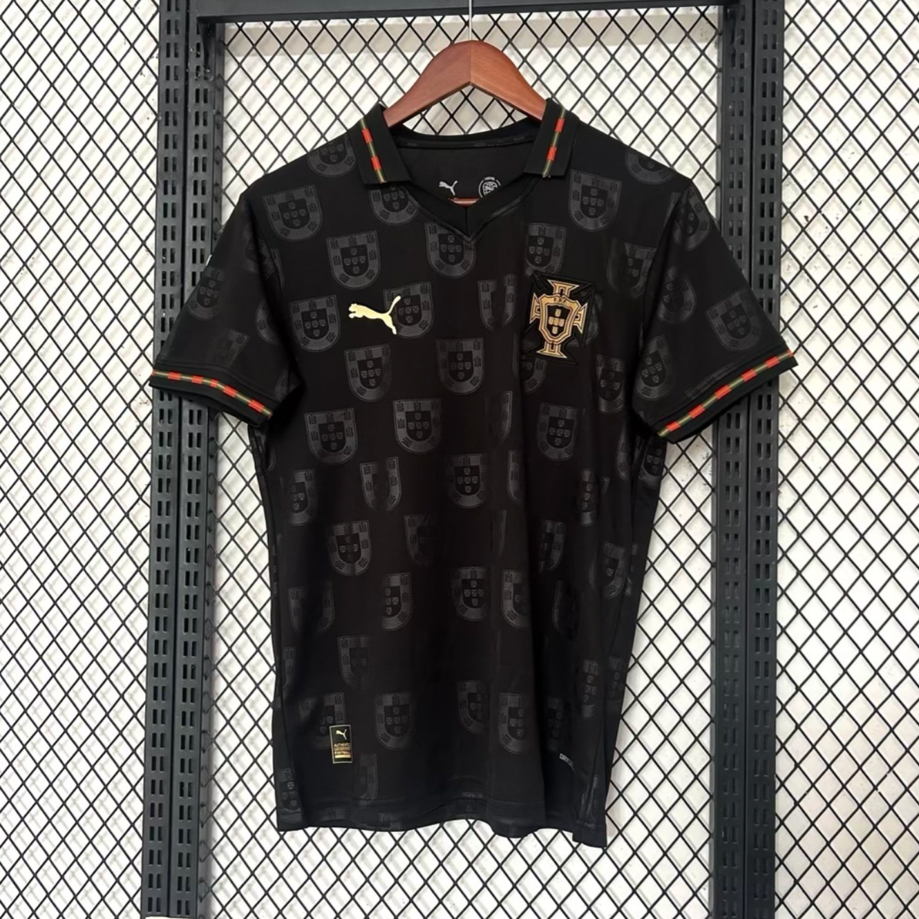 Portugal 2026 Sonderedition Eusébio Trikot – „Pantera Negra“ (Schwarzes Trikot)