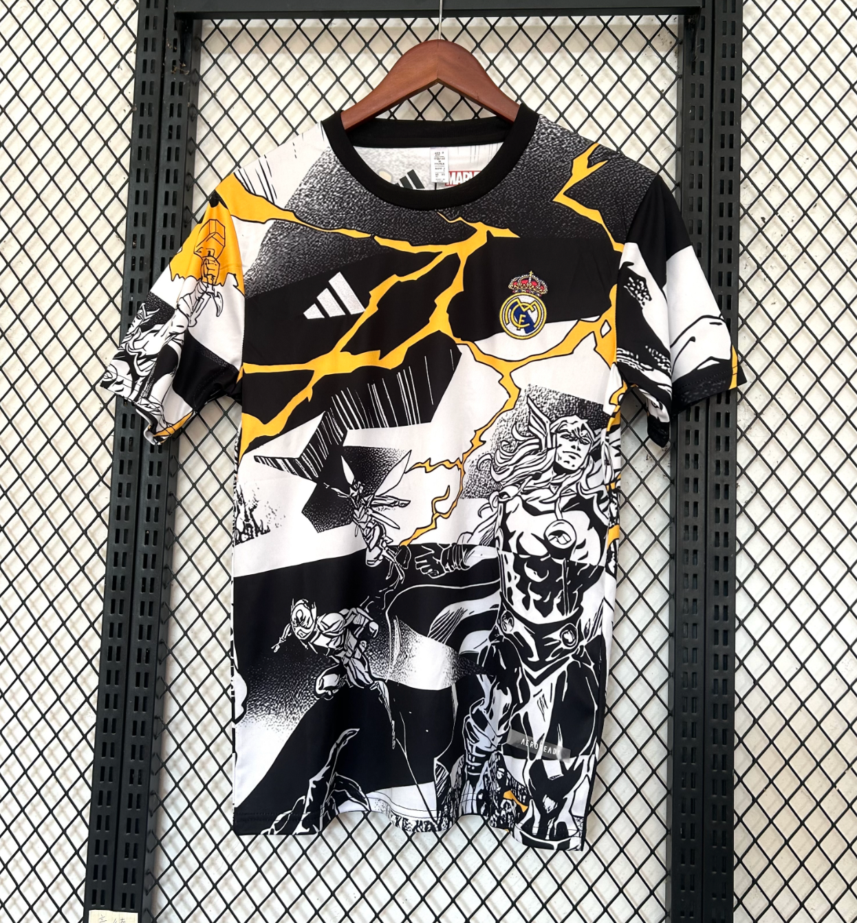 Maglia Edizione Speciale Real Madrid Avengers 2026