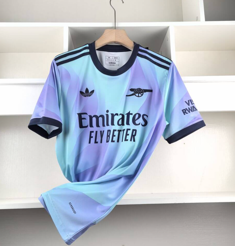 Terzo kit Arsenal 2024/2025