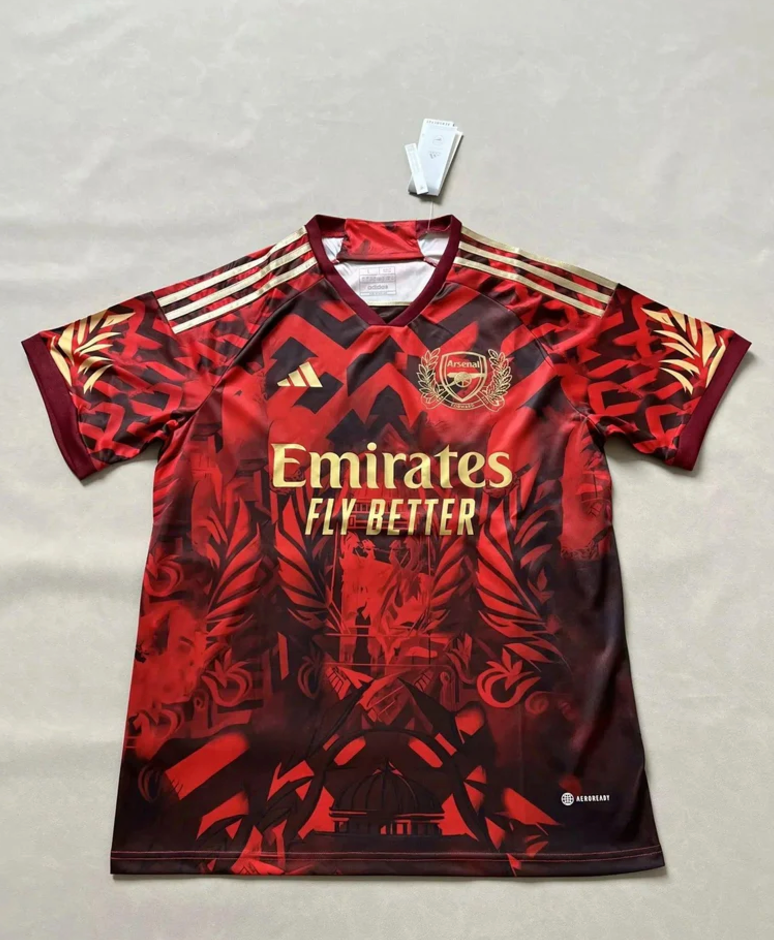 Camisola edição especial vermelho escuro do Arsenal