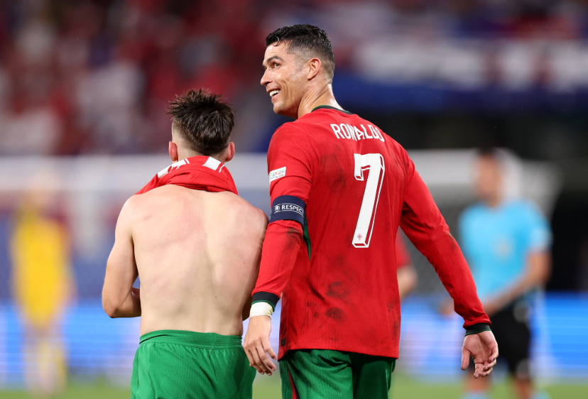 Portugal 2024-2025 Heimtrikot Langarm