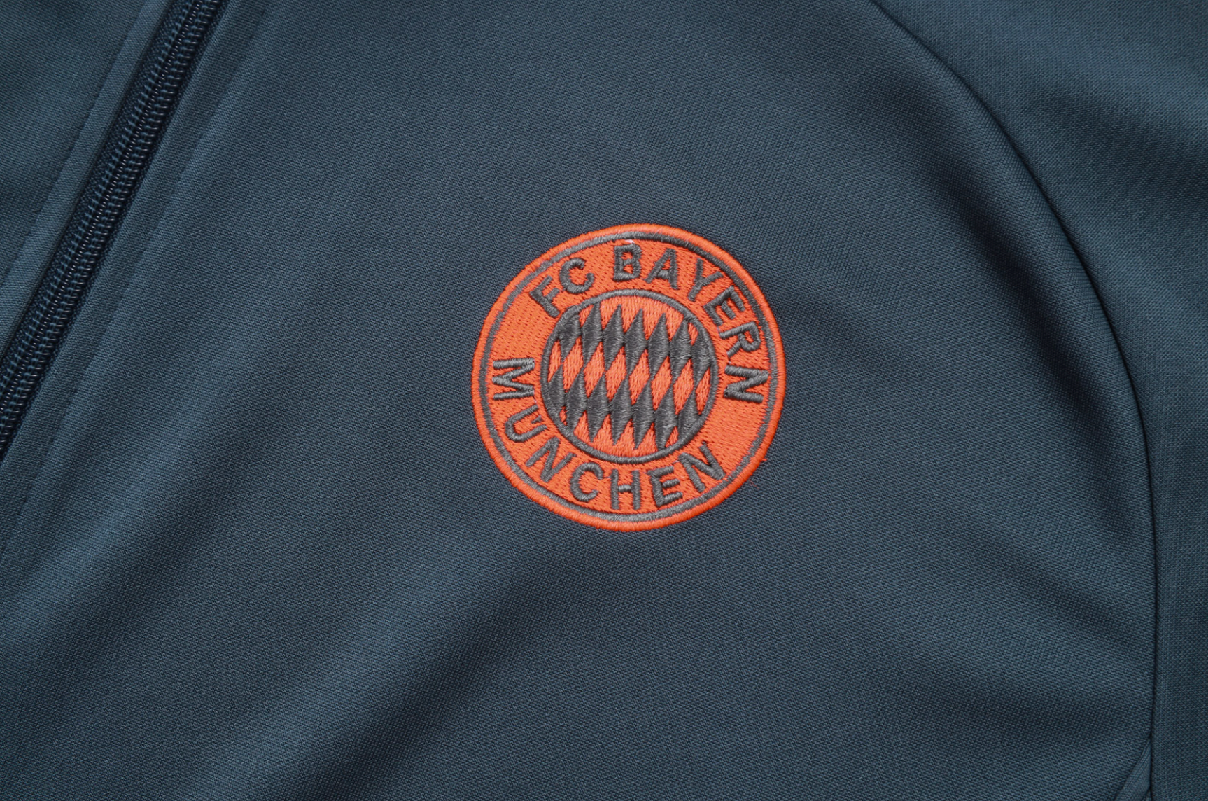Bayern München Trainingsanzug 2025/2026