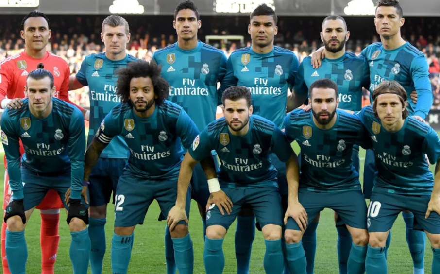 REAL MADRID RETRO DRITTES LANGARMTRIKOT 17/18