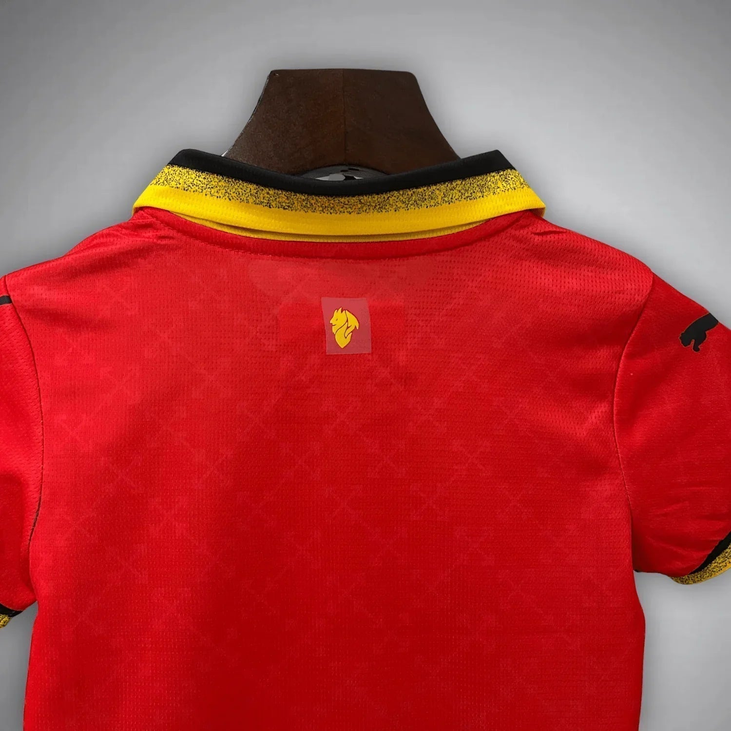 AC Mailand Off-White Rotes Kindertrikot 2025/2026