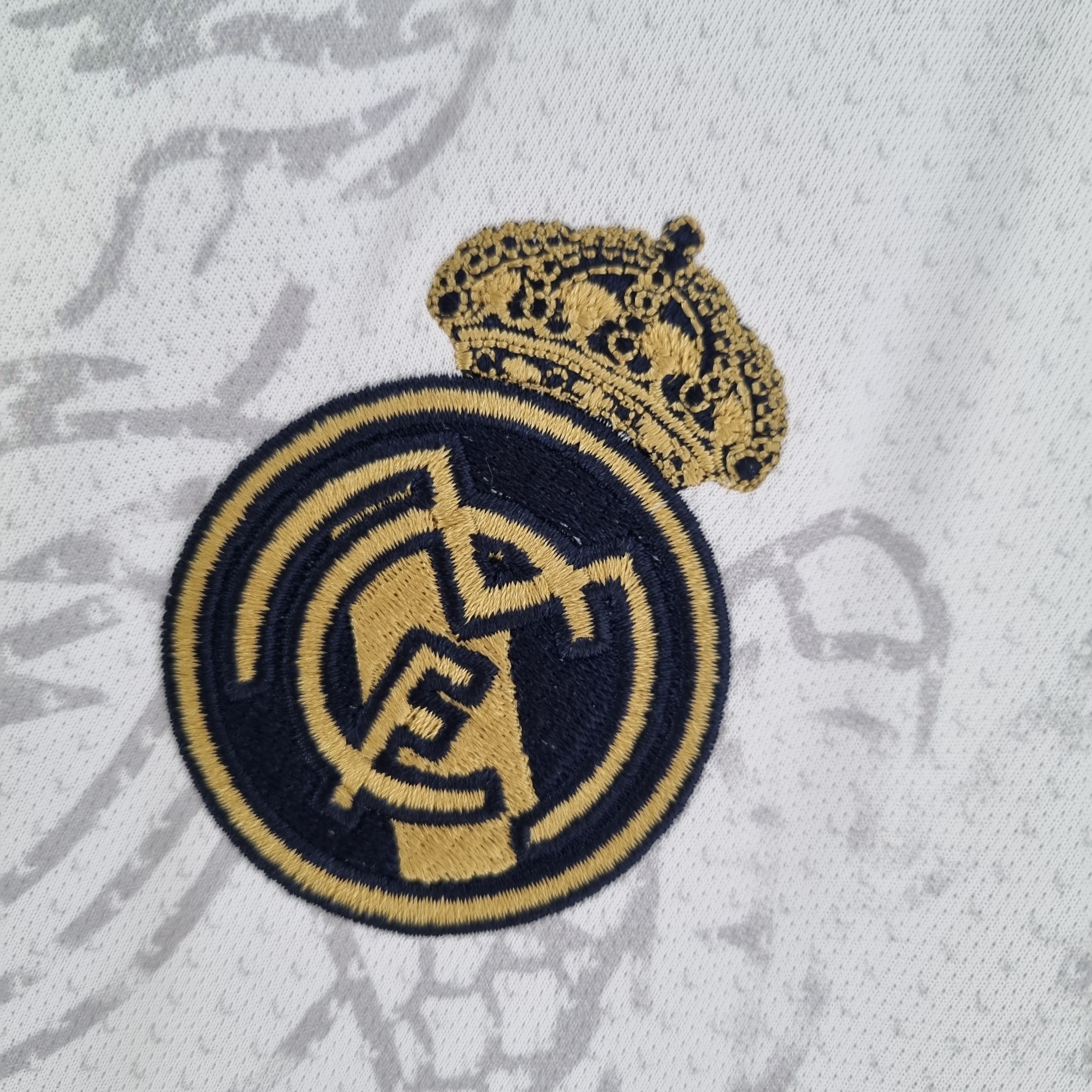 Real Madrid Bianco Edizione Speciale Drago Cinese